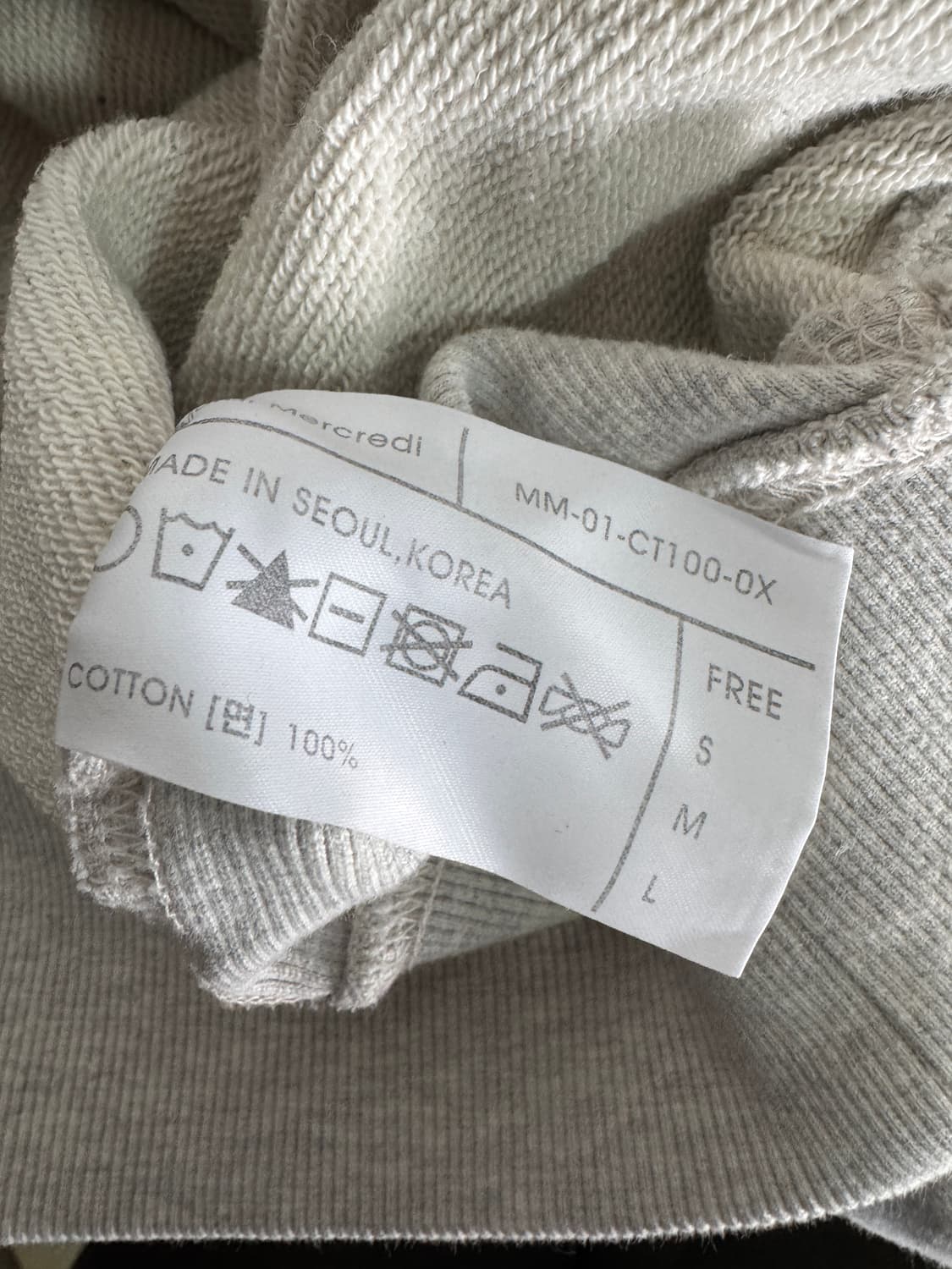 여성 마르디 메크르디 플라워 로고 오버핏 맨투맨 상품이미지4