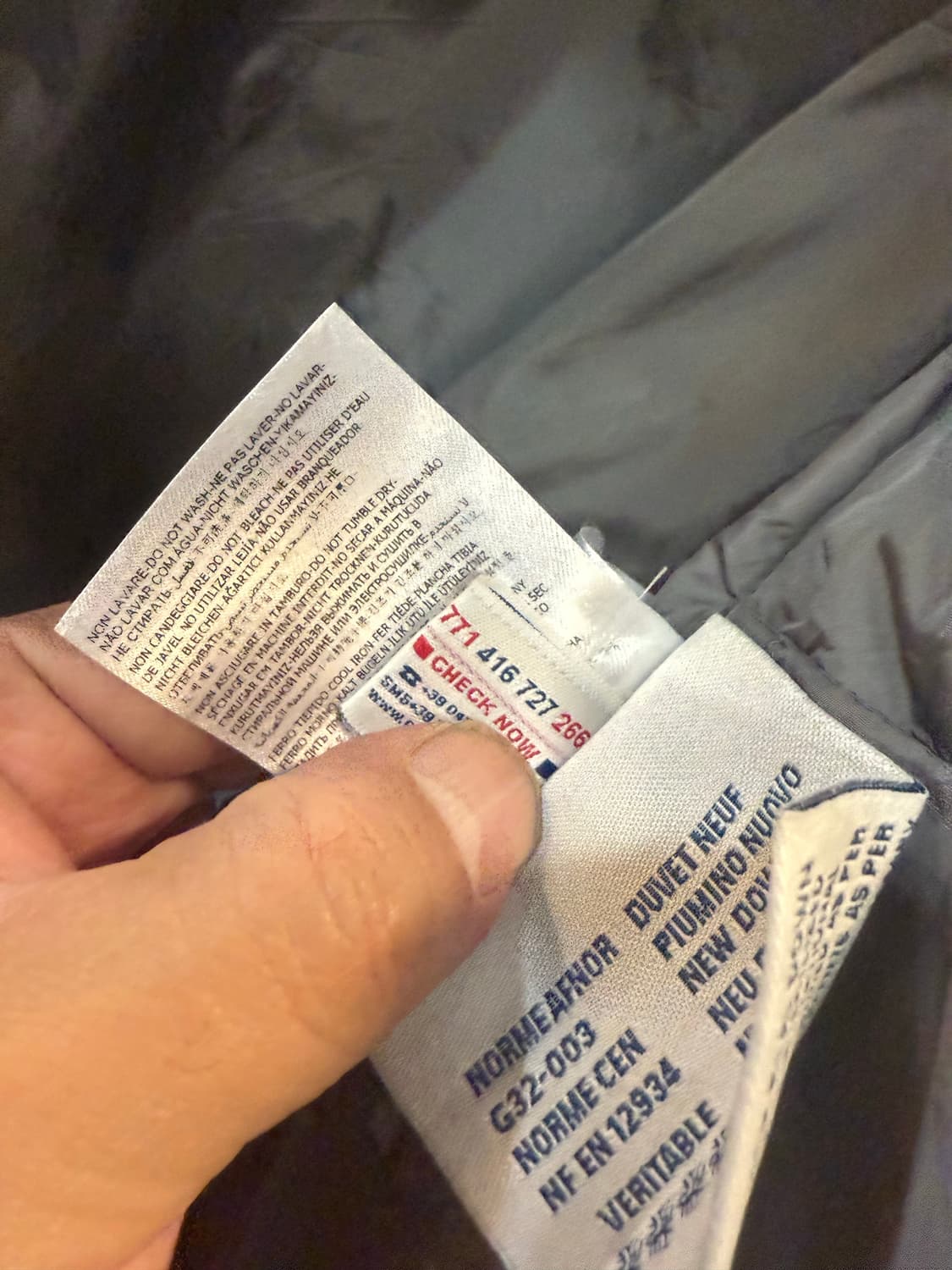 0/44-55 정품 몽클레어 패딩조끼 팝니다 상품이미지8