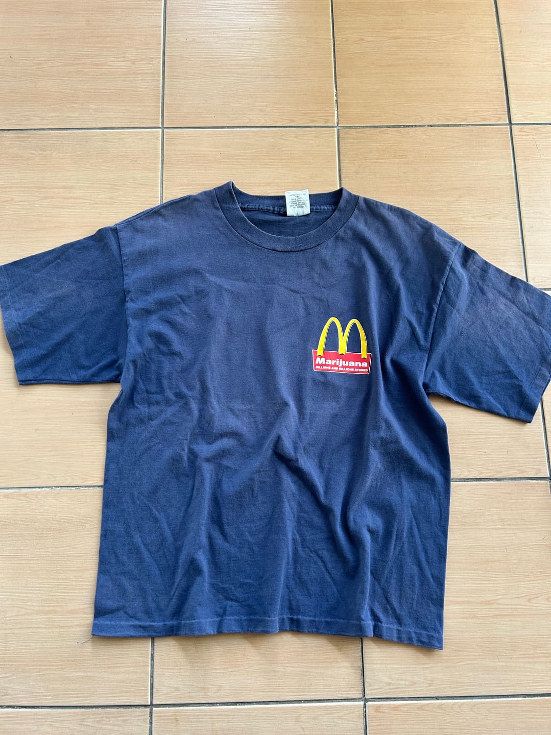 90‘s 맥도날드 마리화나 패러디 티셔츠 상품이미지2