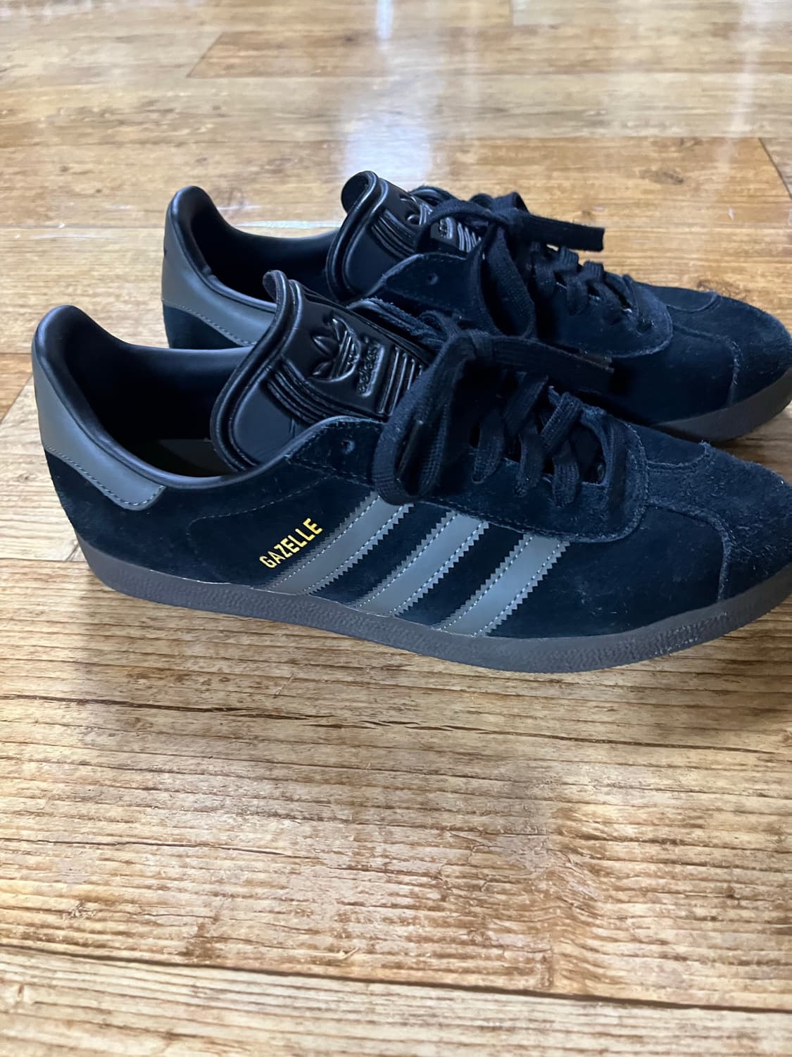 아이다스 가젤 코어 블랙 골드 메탈릭 검 상품이미지2