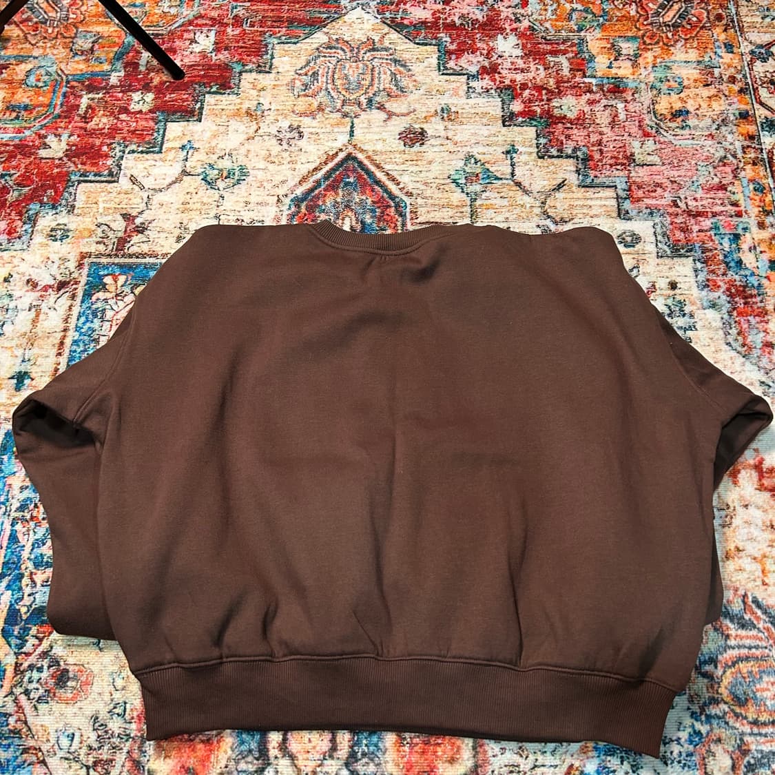 [L] 본더치 로고 프린팅 크롭핏 맨투맨 상품이미지2