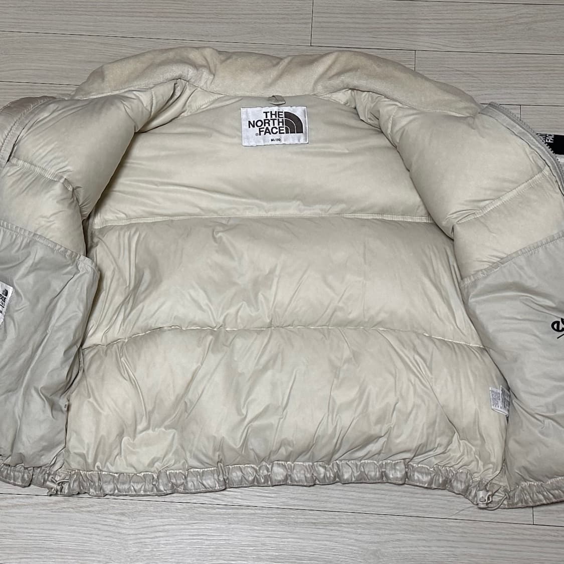 노스페이스 화이트 라벨 노벨티 눕시 다운 자켓 크림 베이지 M 상품이미지7