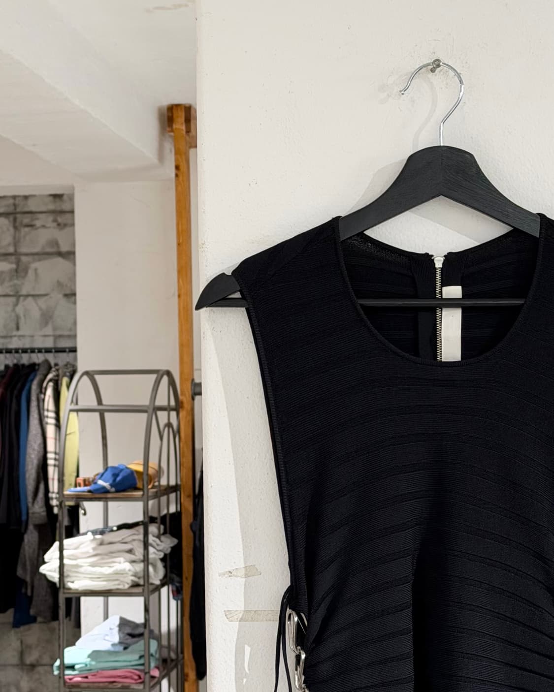 디온 리 블랙 브레이디드 립 니트 미니 드레스 상품이미지2