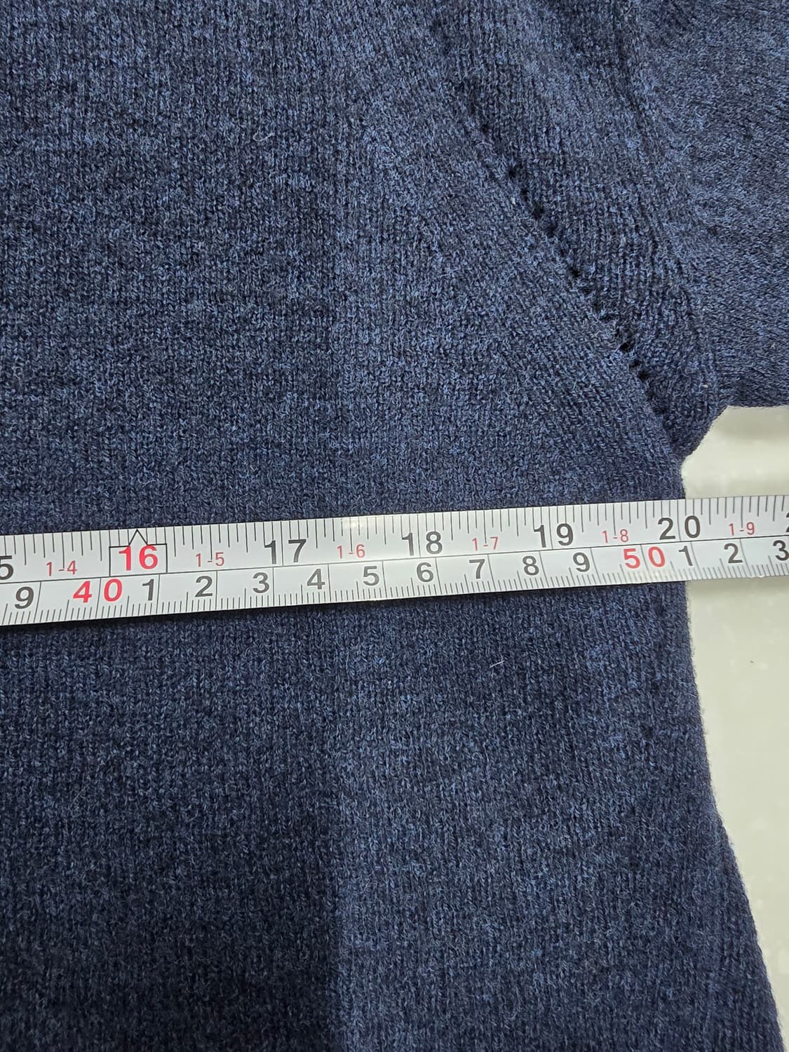 마인 네이비 언발란스 니트 스웨터 상품이미지8