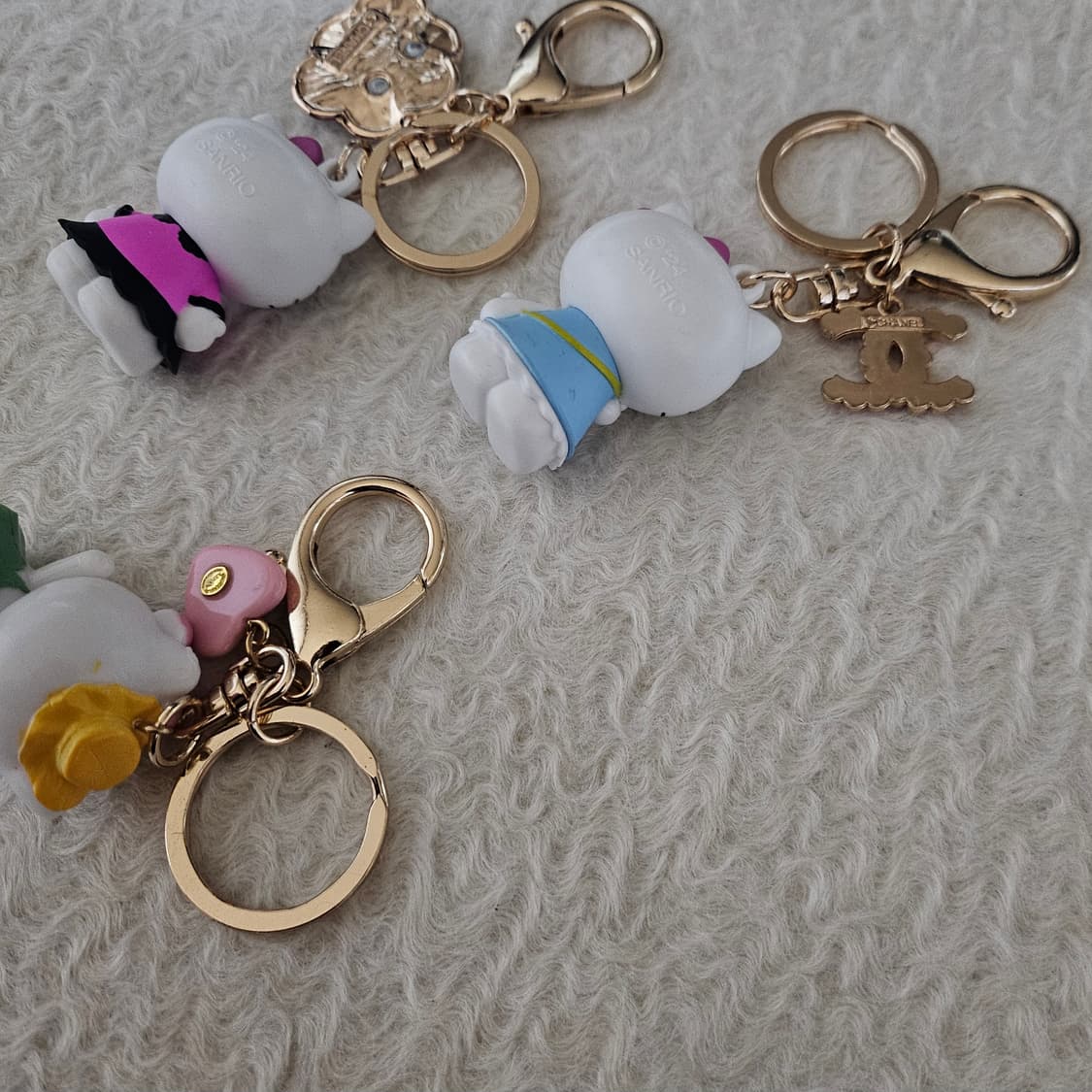 샤넬 빈티지 산리오 정품 키티 키링 상품이미지5