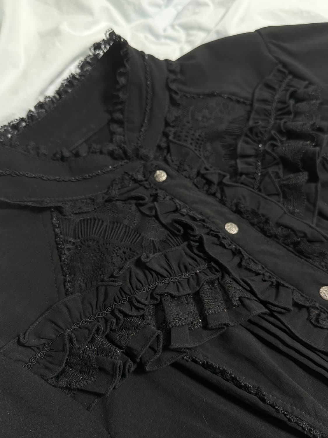 오즈온 ozz crece 반팔 블라우스 상품이미지3