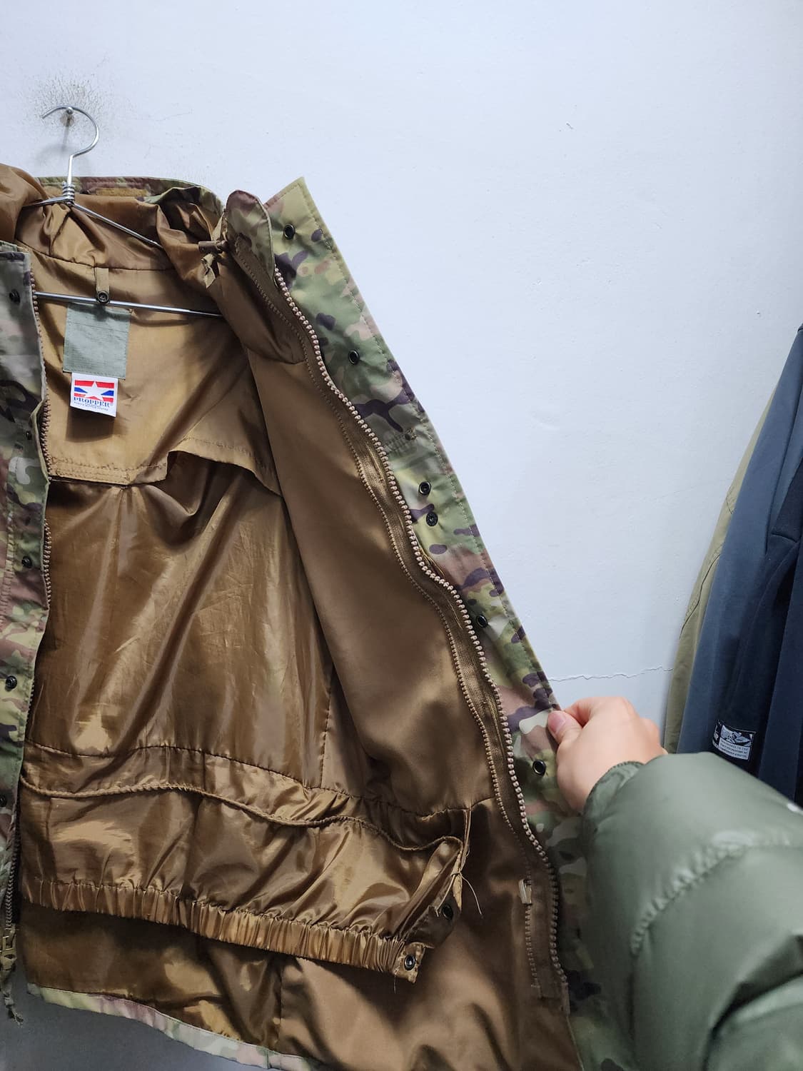 멀티캠 프로퍼 디지털 밀리터리 고어텍스 자켓 상품이미지3