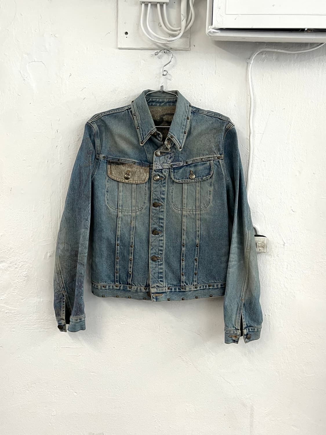 저스트 까발리 2014 컬렉션 스터드 락스타 데님 자켓 상품이미지1