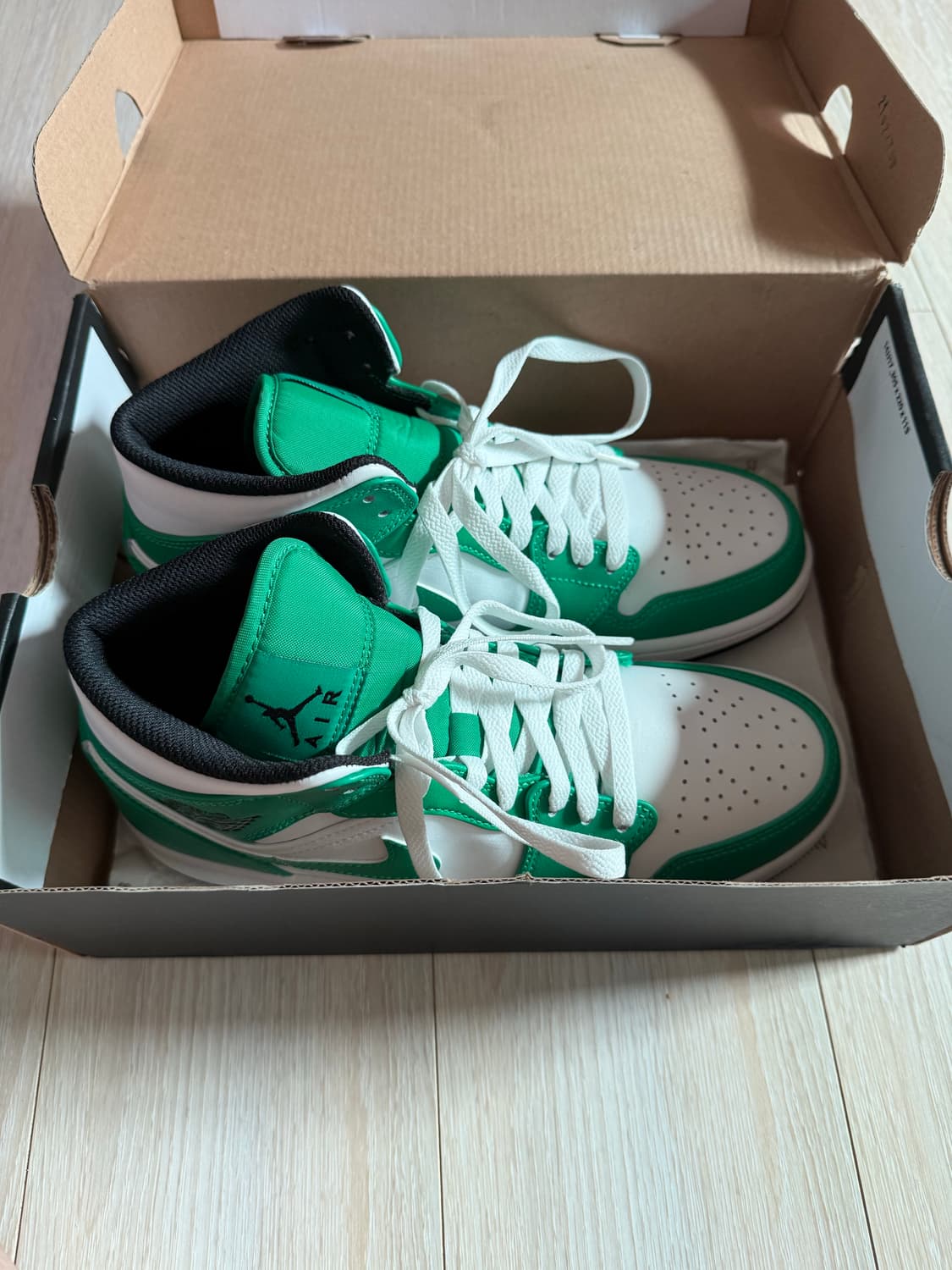Jordan 1 Mid Lucky Green 255 상품이미지6