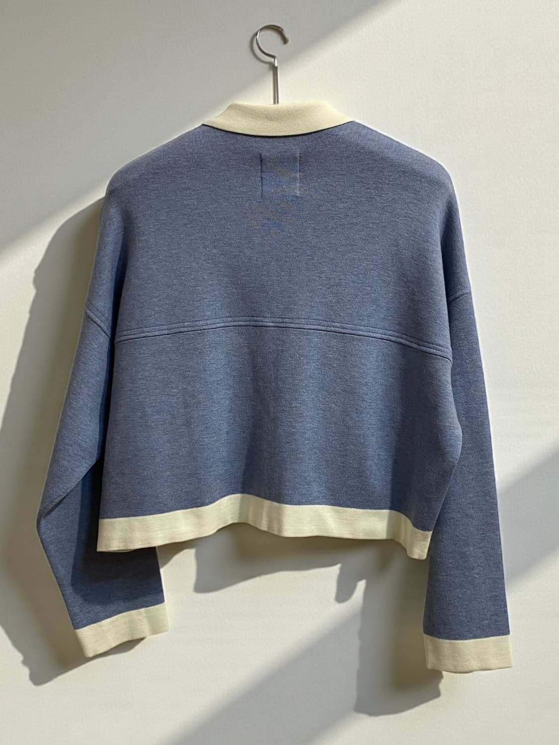 산드로 파리 배색 크롭 니트 자켓 상품이미지5