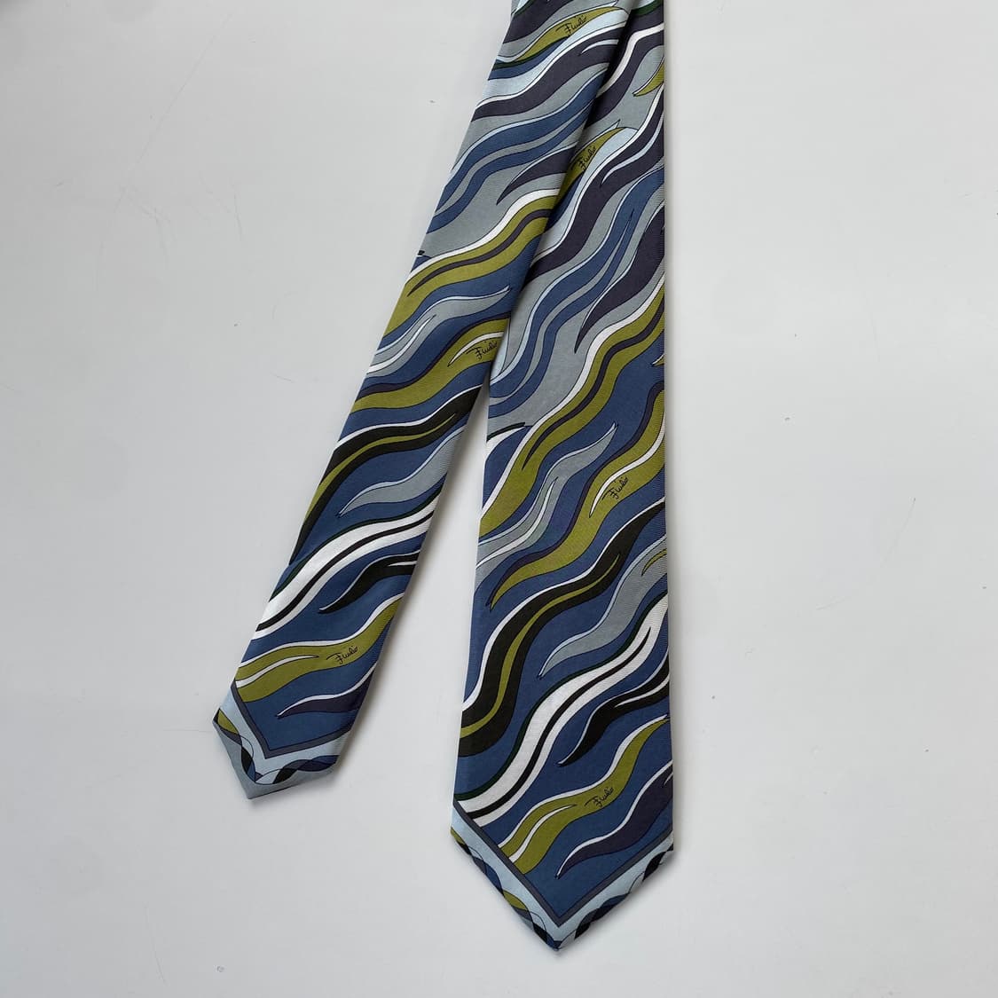 에밀리오푸치 (Emilio Pucci)명품정품넥타이8.3cm 상품이미지2