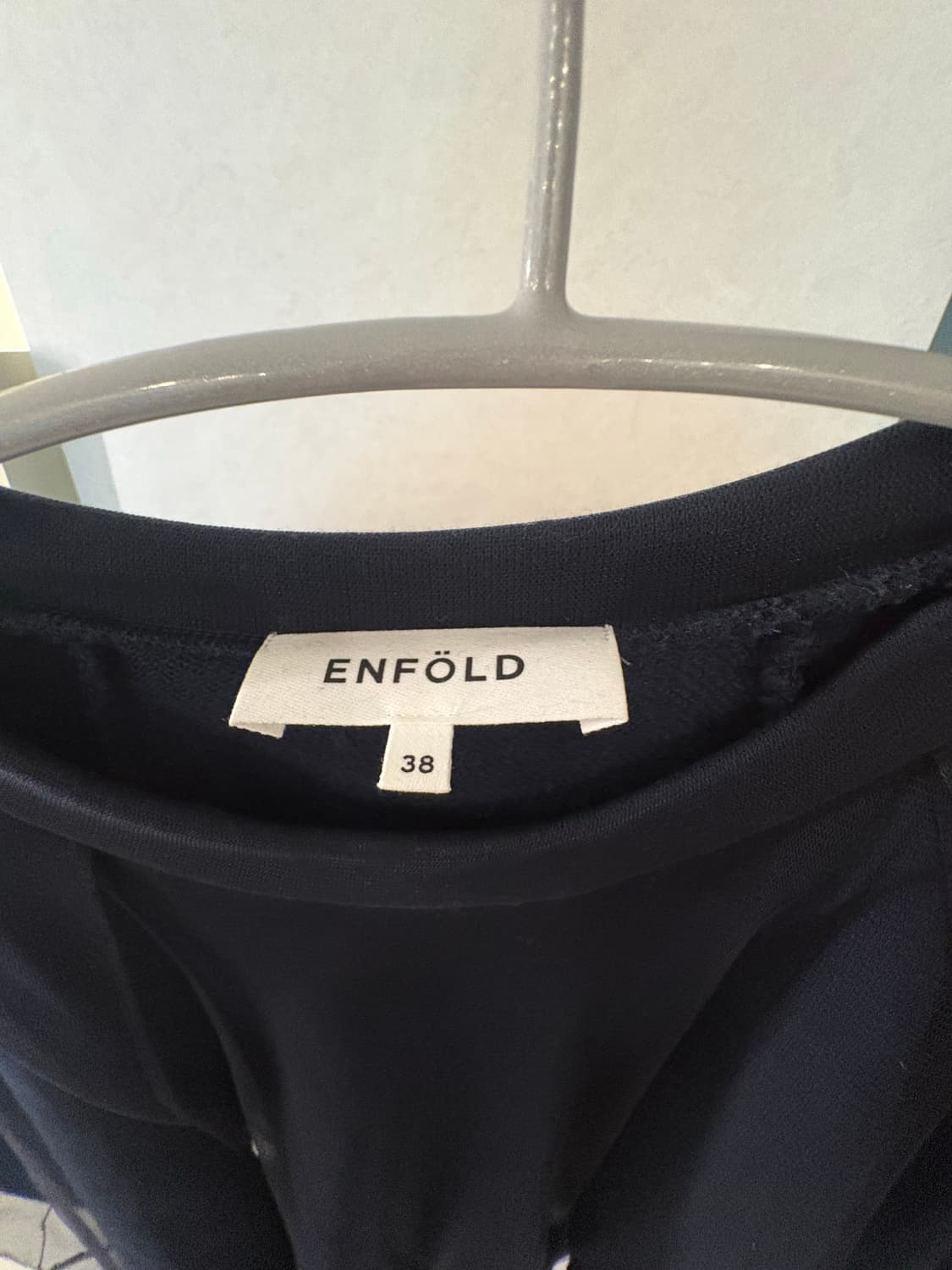 ENFOLD 네이비 컬러 블랙메쉬 상의 38 상품이미지2