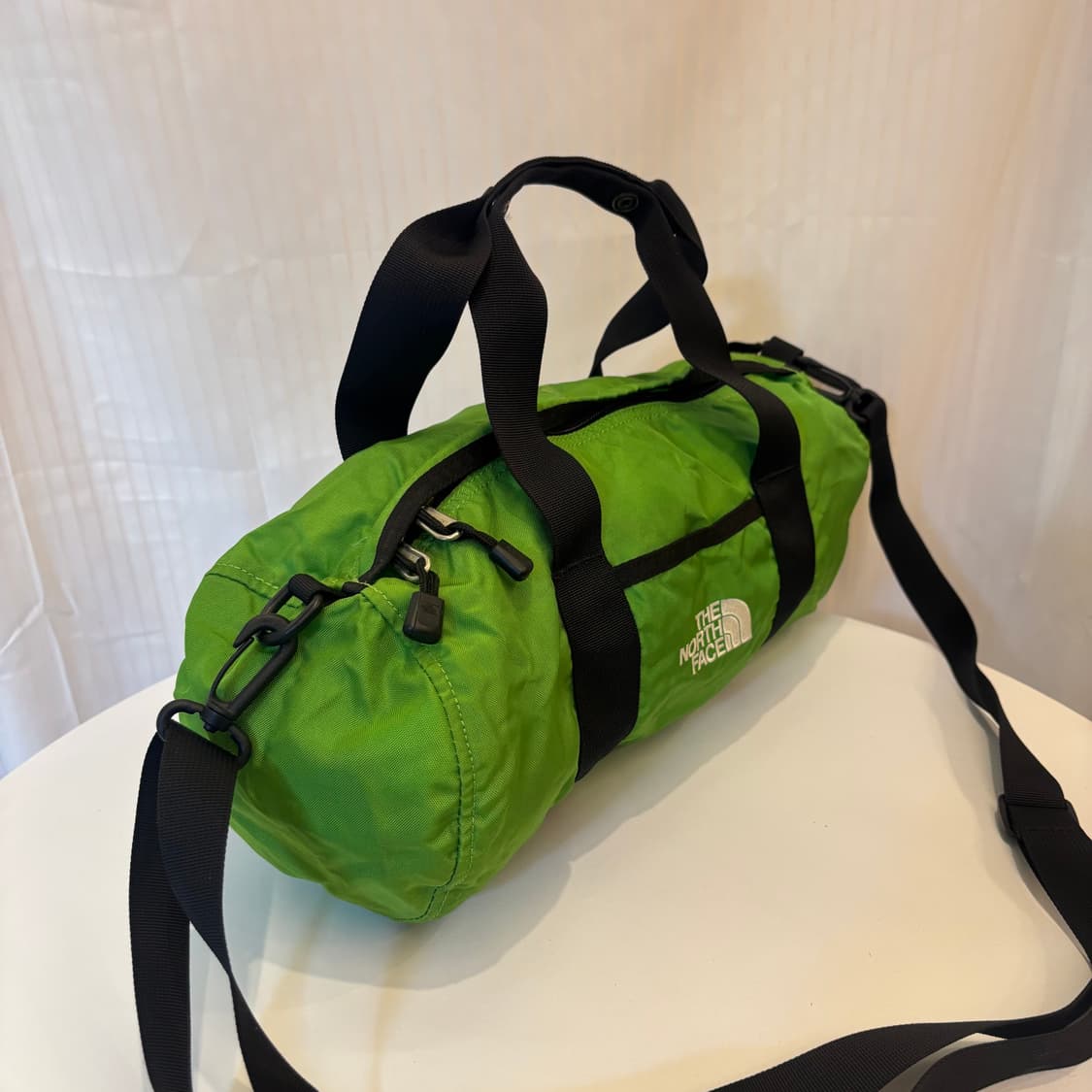 정품 노스페이스 그린 더플백     상품이미지3