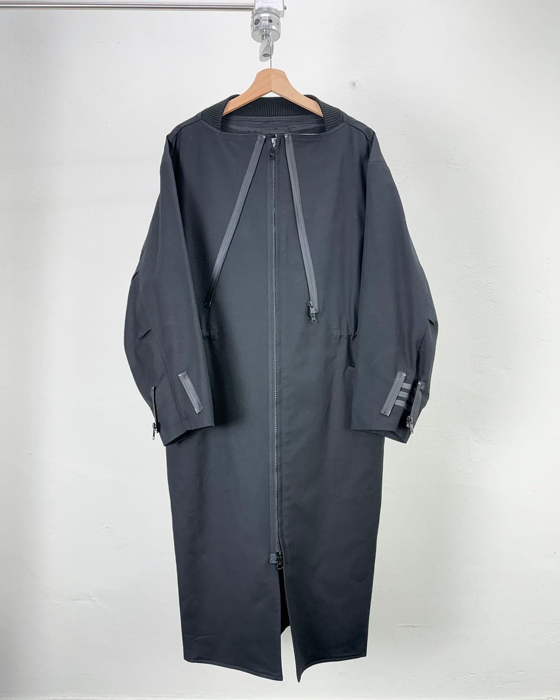 y-3 블랙 크로스 지퍼 개버딘 울 롱 자켓 상품이미지1