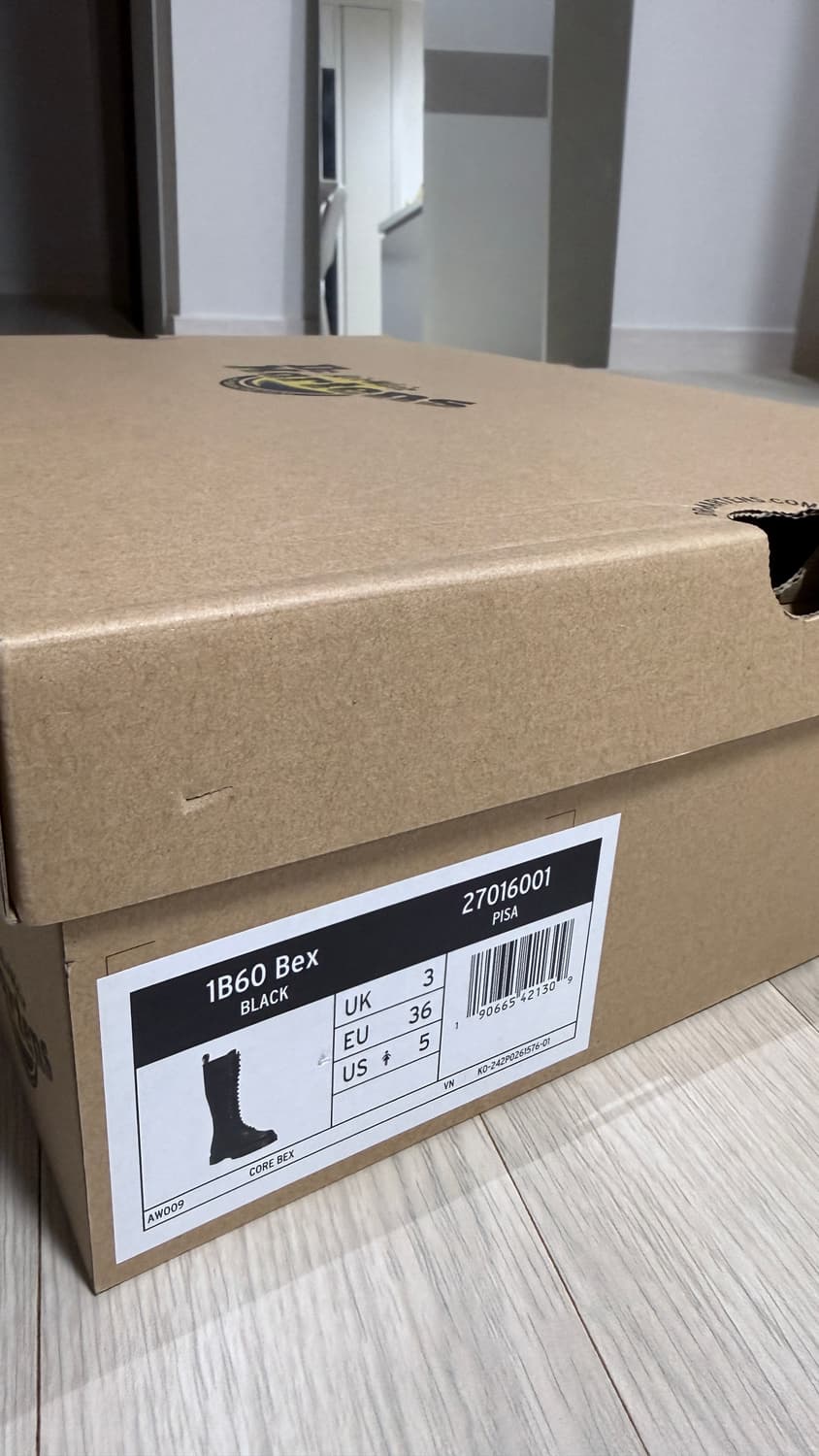 닥터마틴 1B60 벡스 20홀 롱부츠 블랙 상품이미지4