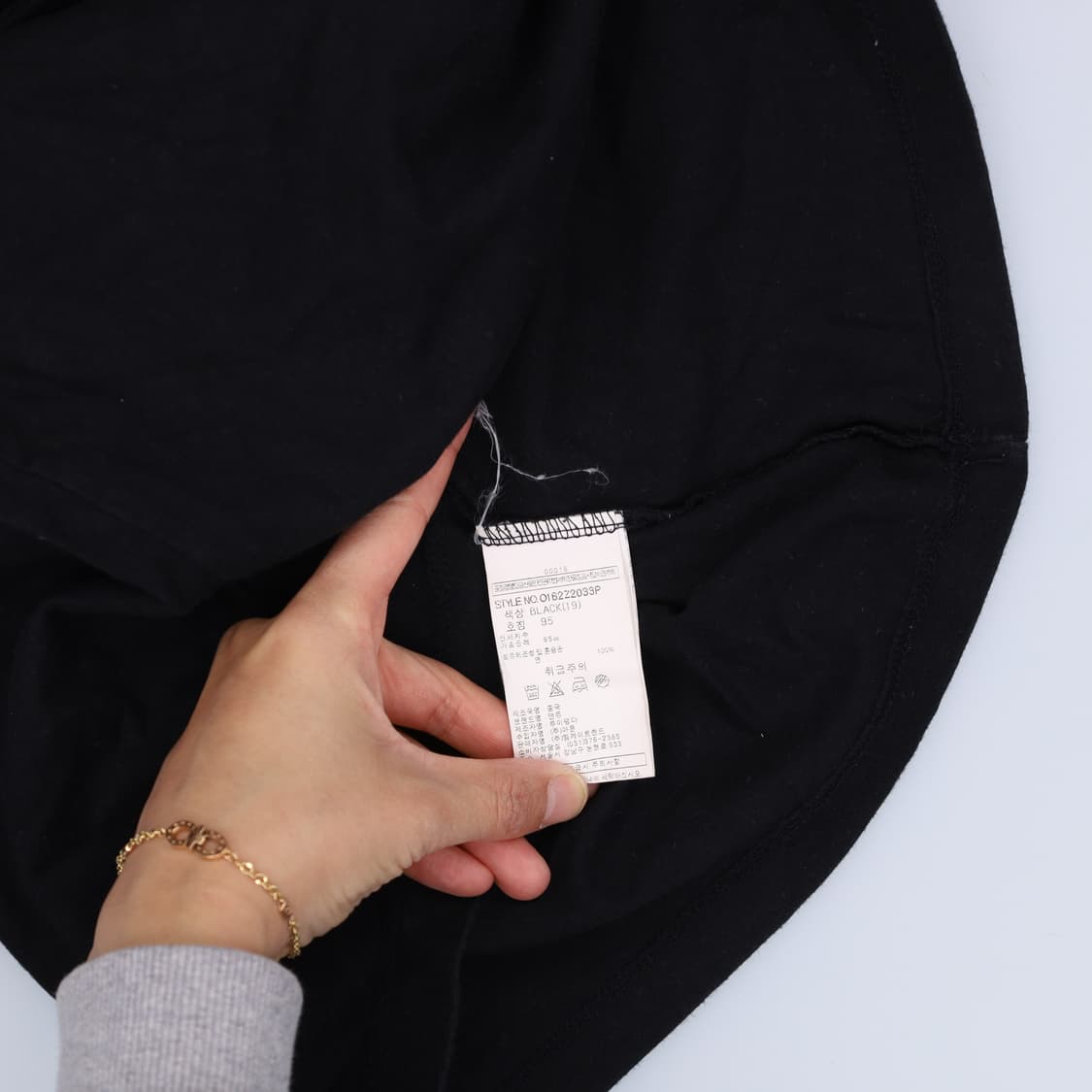 95 앤듀 여성 블랙 반팔티 0421H1 상품이미지4