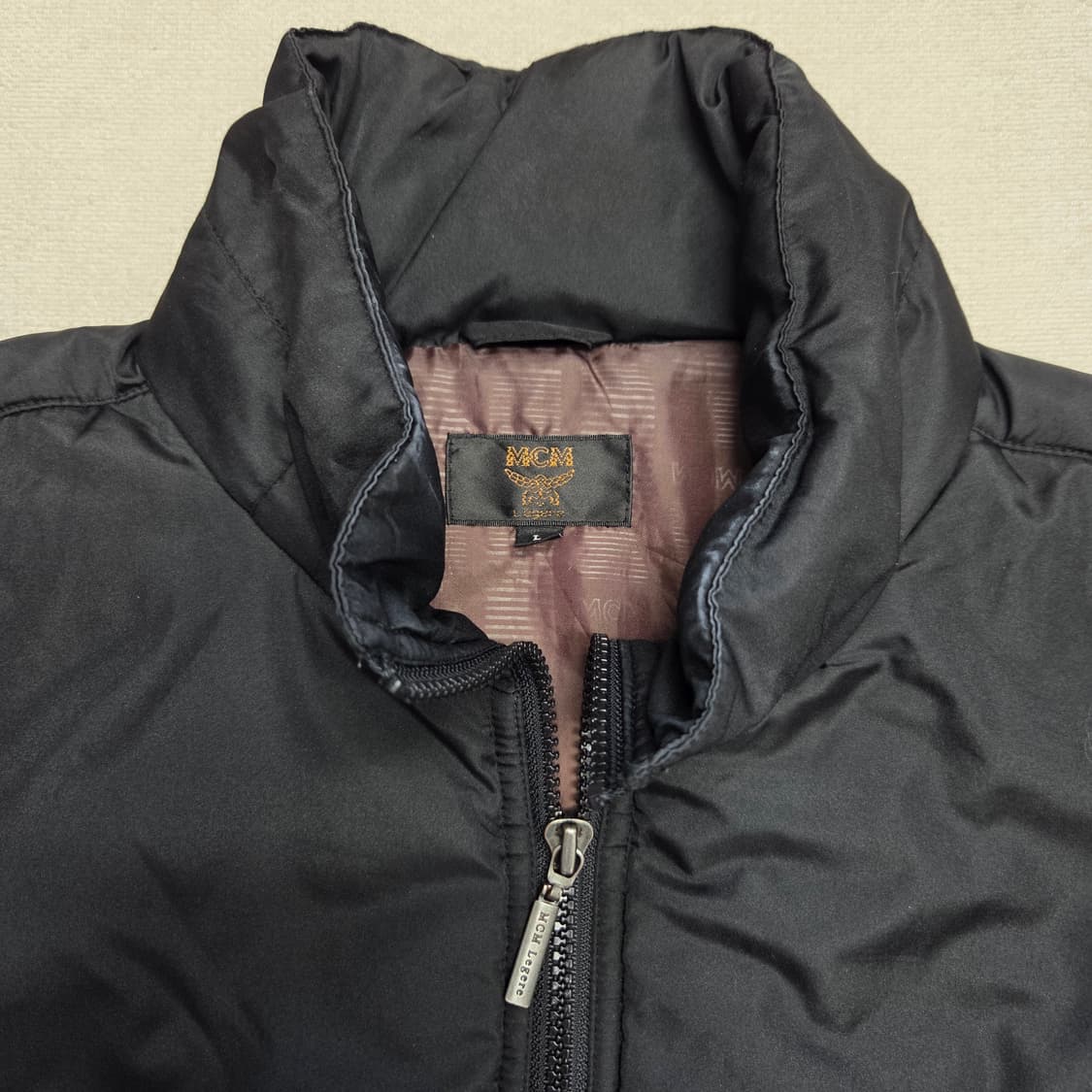 MCM Legere 엠씨엠 레제르 빈티지 경량 패딩 상품이미지2