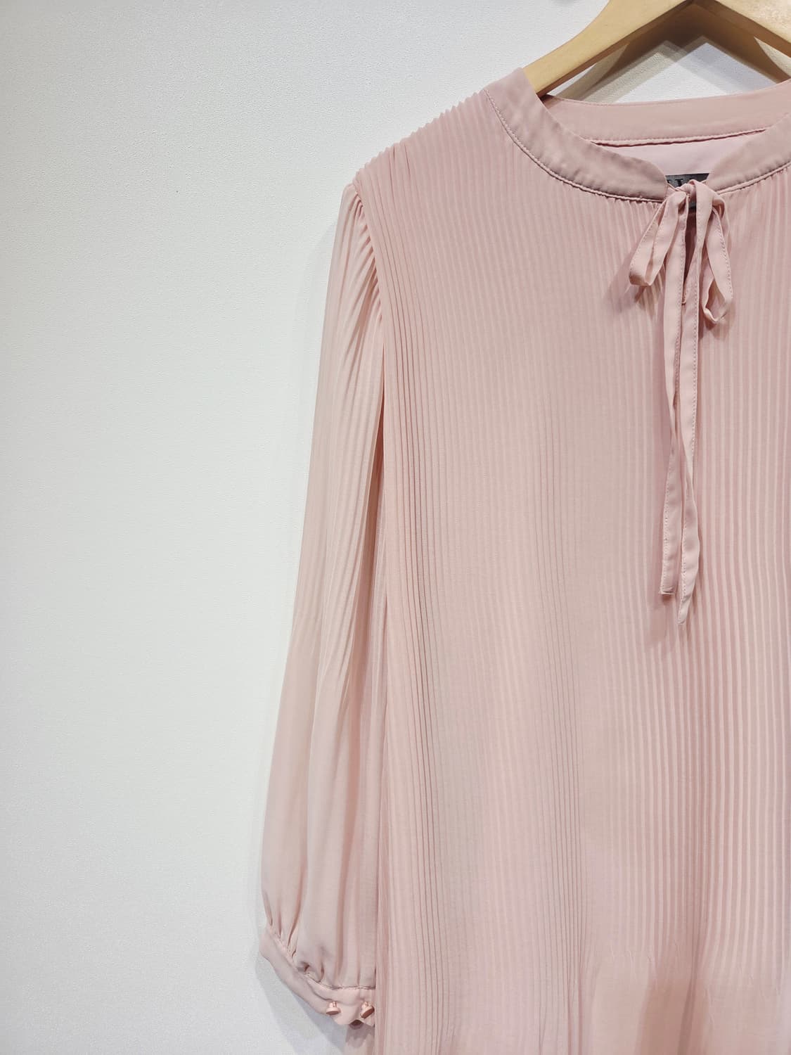 베라왕. 핑크색 플리츠 원피스_66 상품이미지2