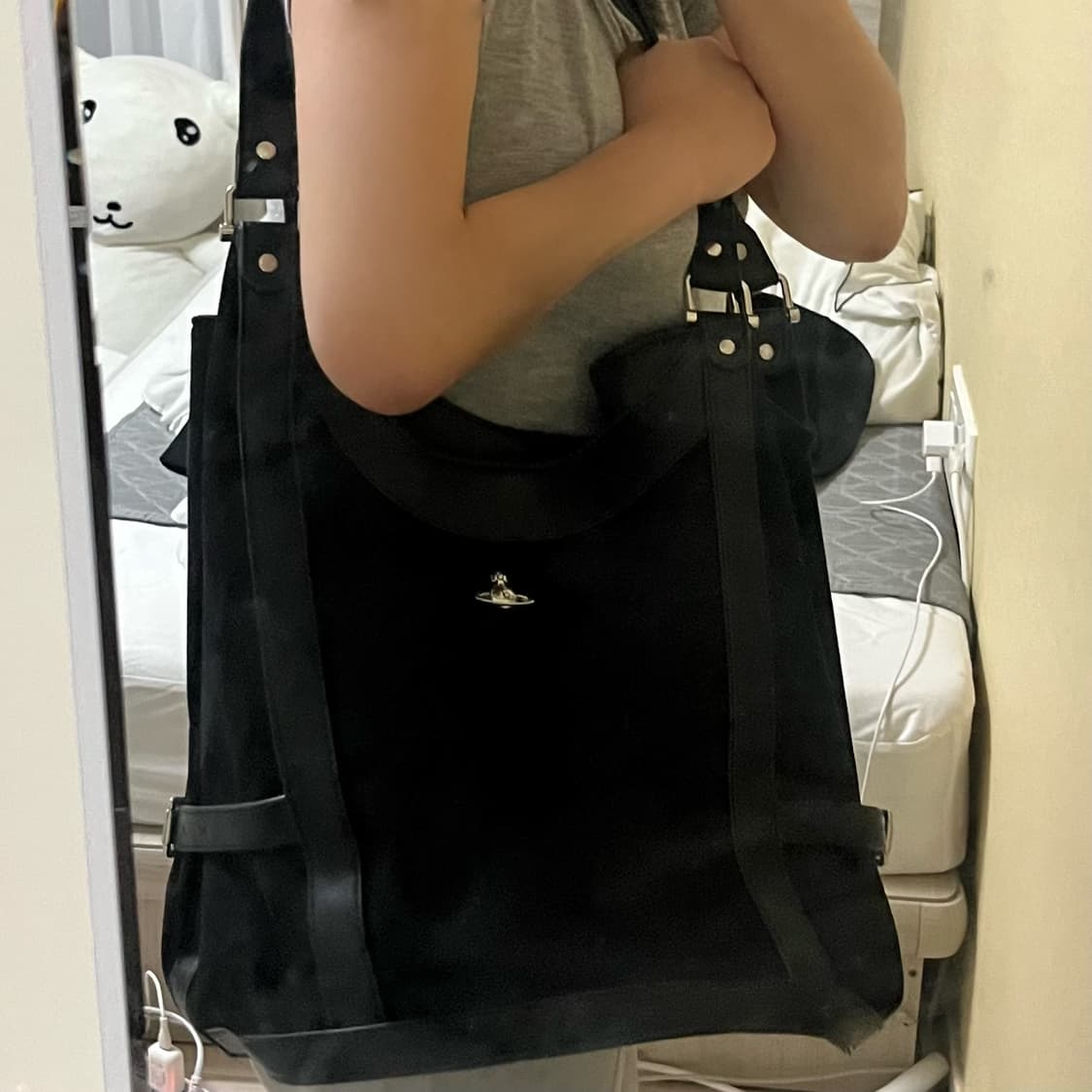 비비안웨스트우드 스웨이드 숄더백 상품이미지3