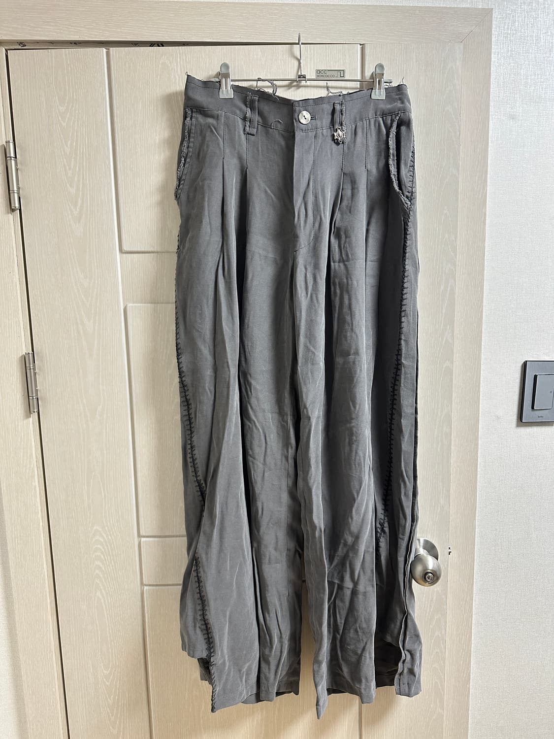 Aesynctx 그레이 팬츠 상품이미지1