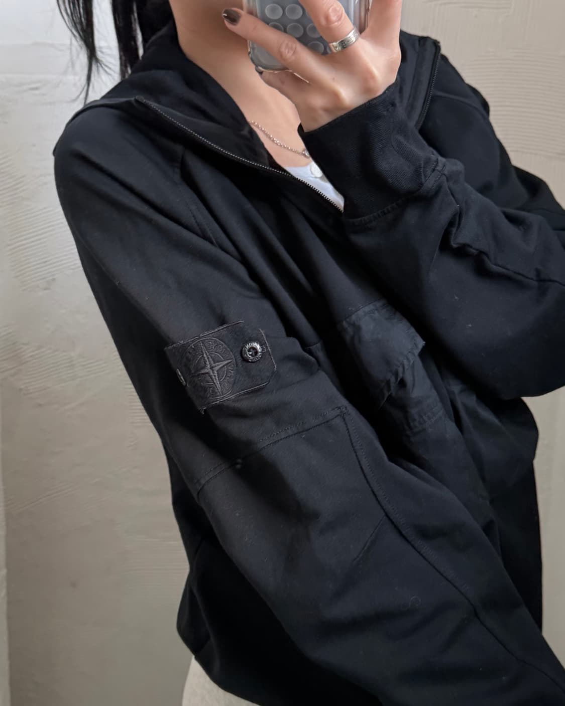 Stone-Island 스톤 아일랜드 고스트와펜 블랙컬러 투포켓 아노락  상품이미지10