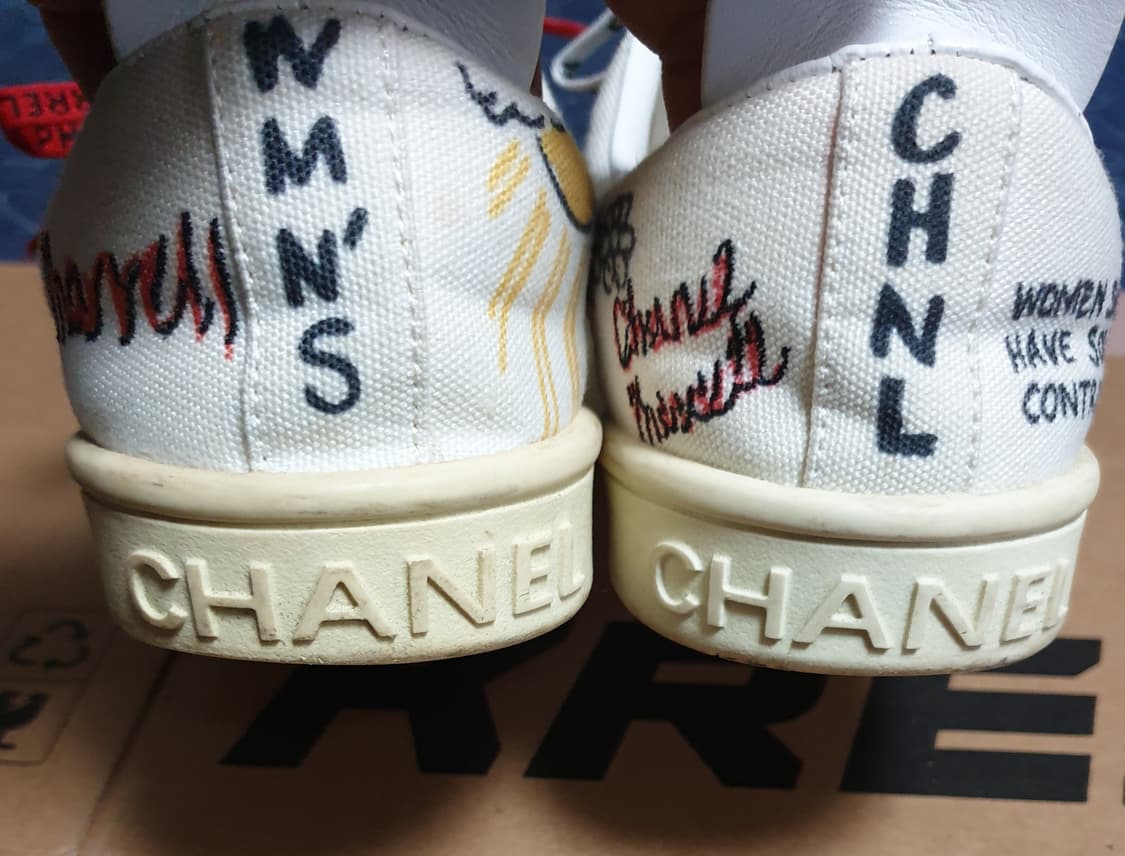 샤넬 퍼렐 윌리엄스 스니커즈 42 (270) 상품이미지6