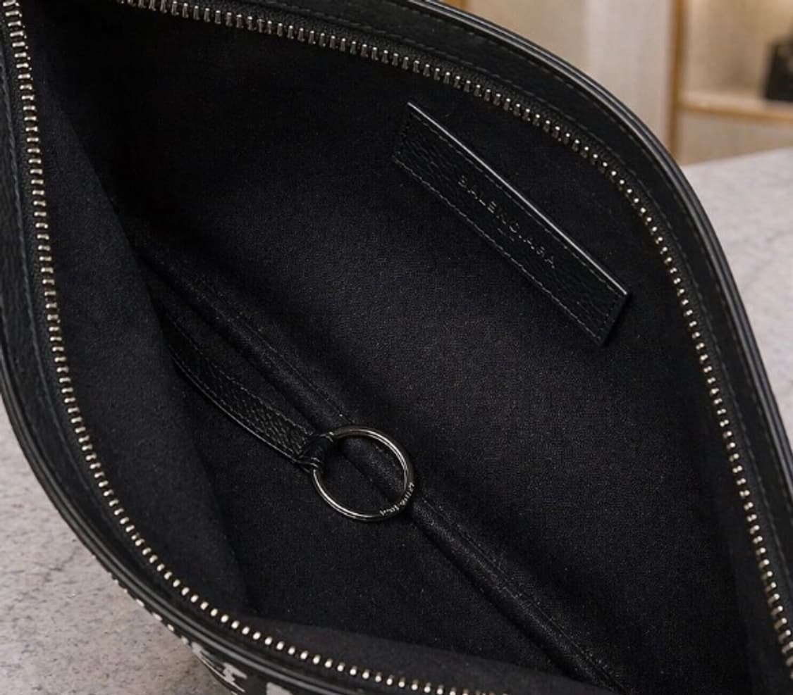 [A급] 발렌시아가 고딕 클러치 판매합니다!!! 상품이미지3