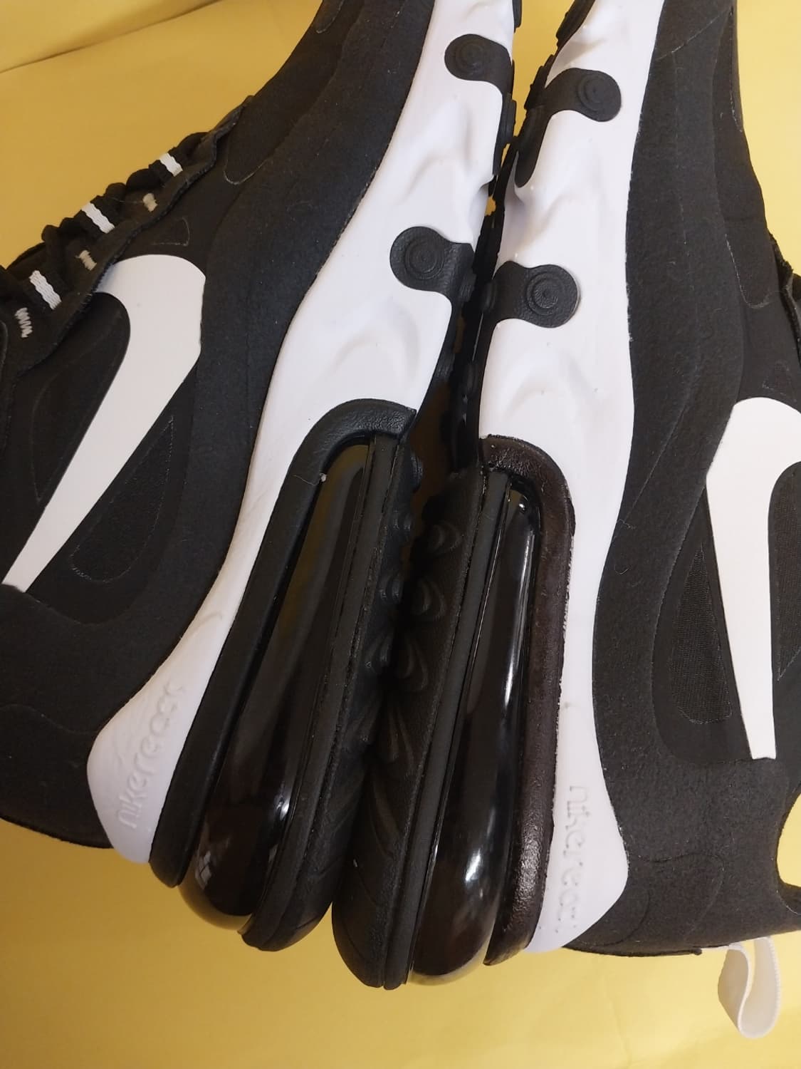 여성 나이키 에어맥스 270 리액트 블랙화이트 운동화 (250) 상품이미지7