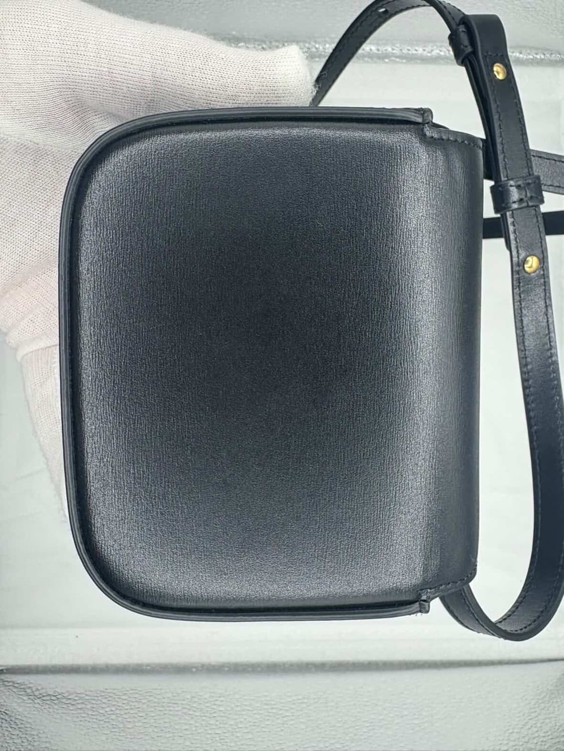 셀린느 트리오페 블랙 미니백 상품이미지10