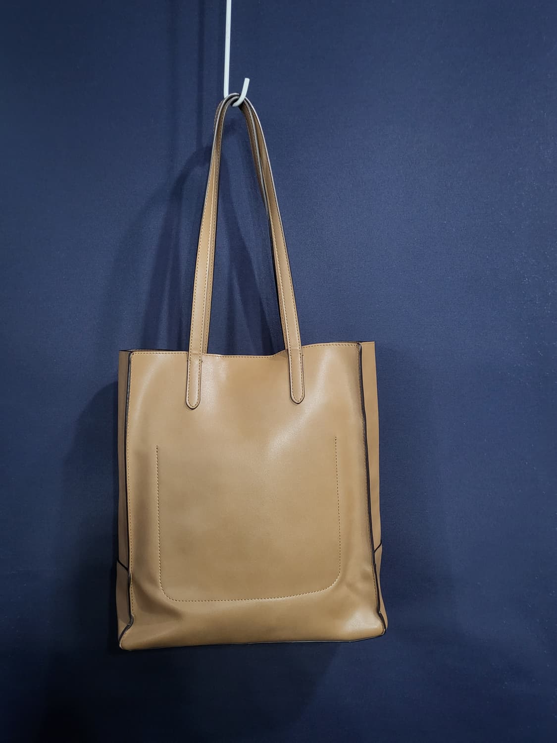 헤지스 로고 가죽 숄더백 상품이미지3