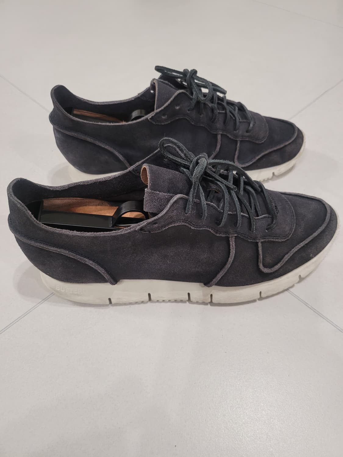 41/블랙  시간이 흐를수록 깊어지는 멋, 부테로 카레라 스웨이드 상품이미지4