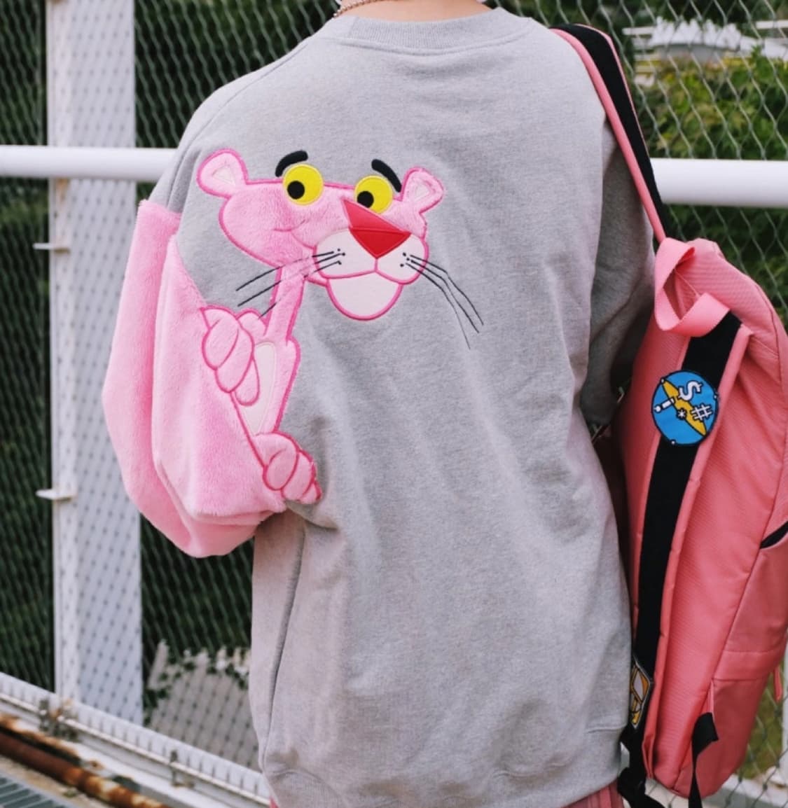 스테레오바이널즈  STEREO VINYLS X 팽크팬더 콜라보 퍼 맨투맨 상품이미지4