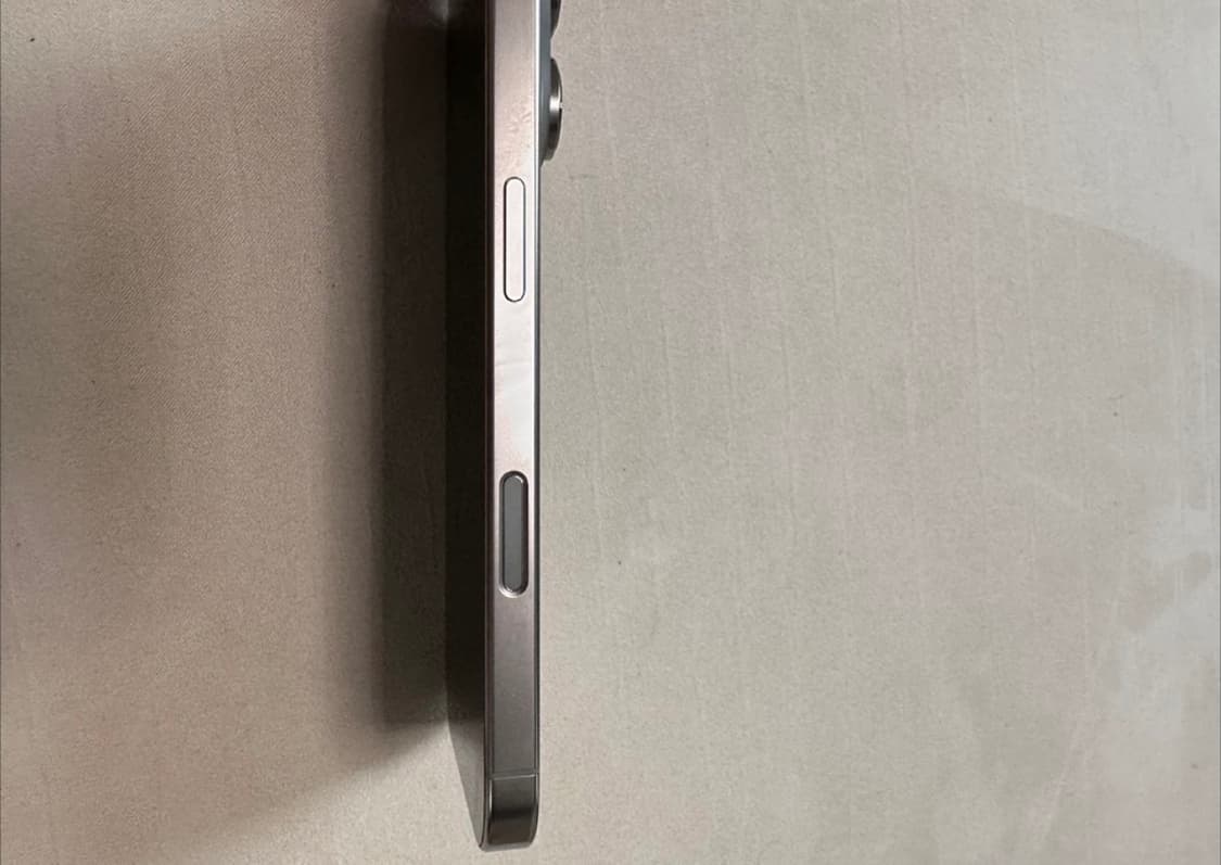 아이폰 16프로 상품이미지4