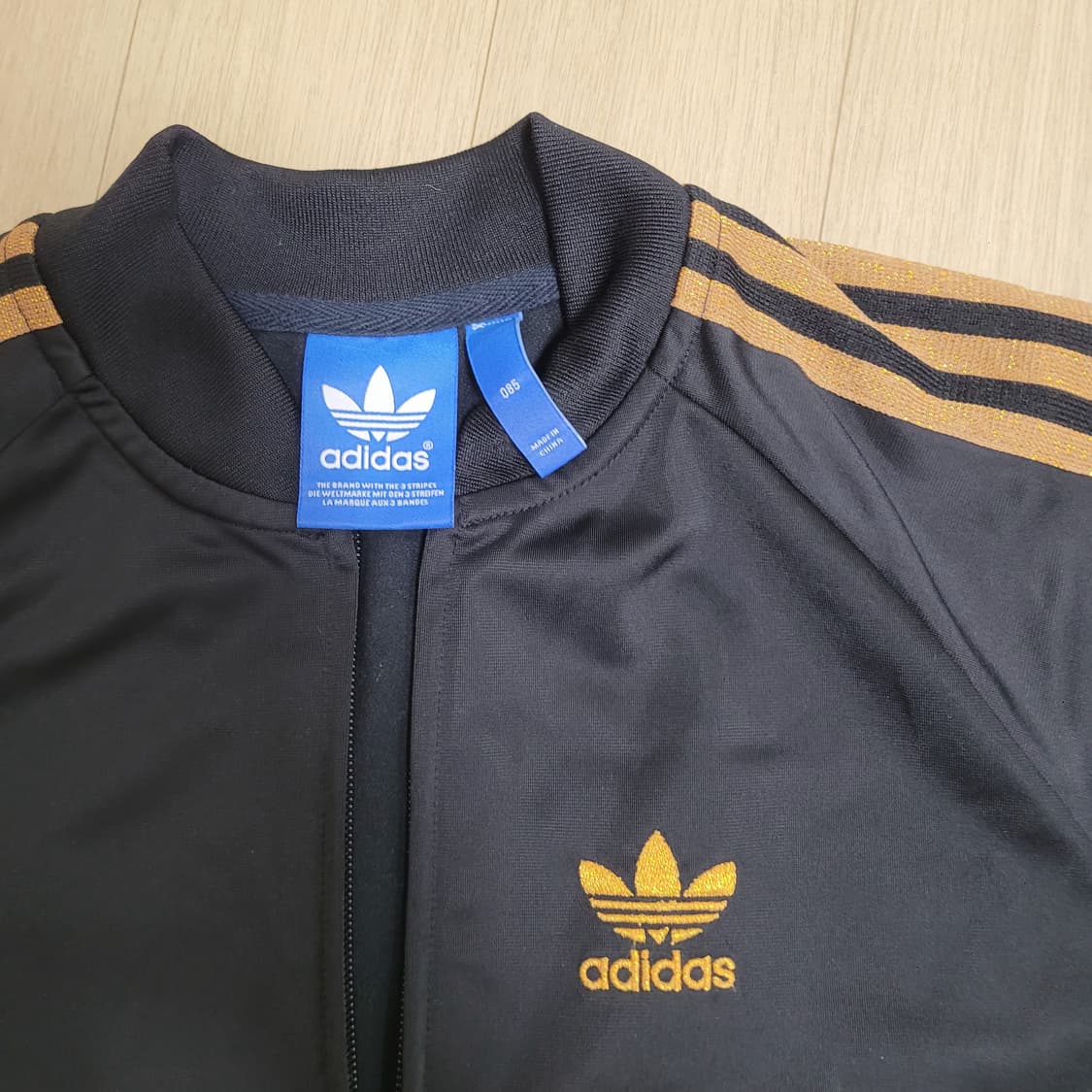 아디다스 니고베어 블랙져지 상품이미지2