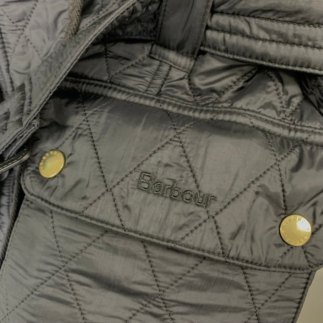 바버 인터내셔널 폴라퀼트 블랙 자켓 상품이미지6