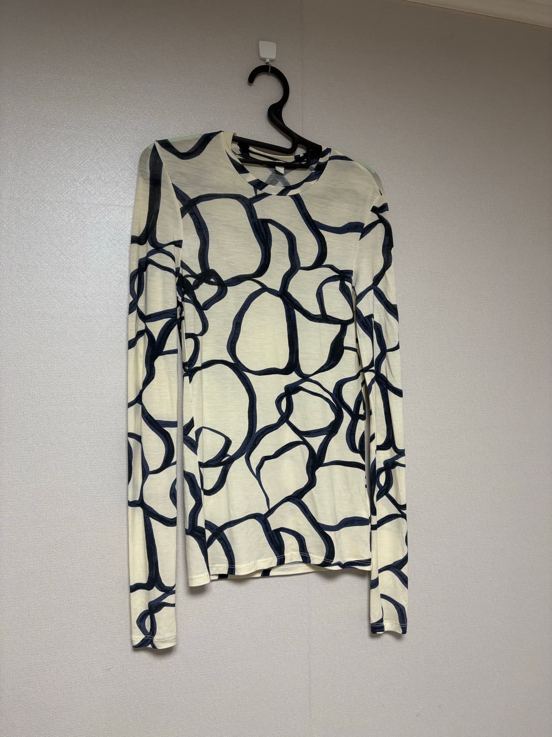 코스 프린티드 탑 슬림핏 COS 프린팅티 상품이미지2