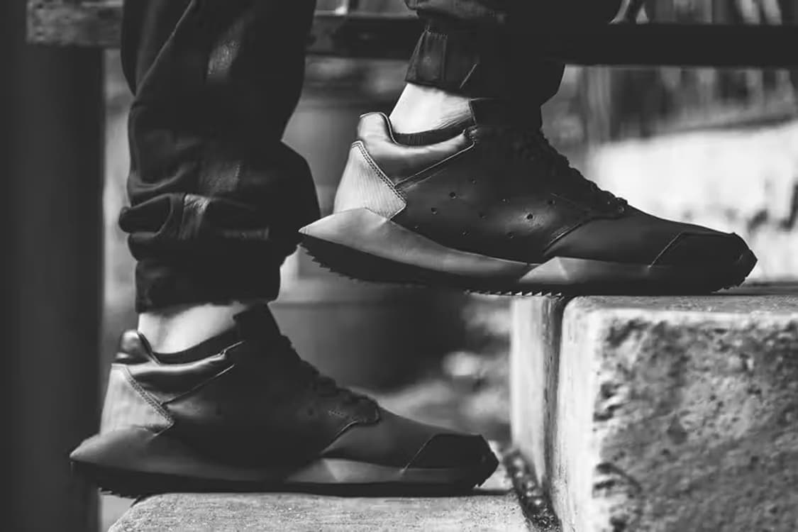 릭오웬스 아디다스 테크러너 트리플 블랙 상품이미지10