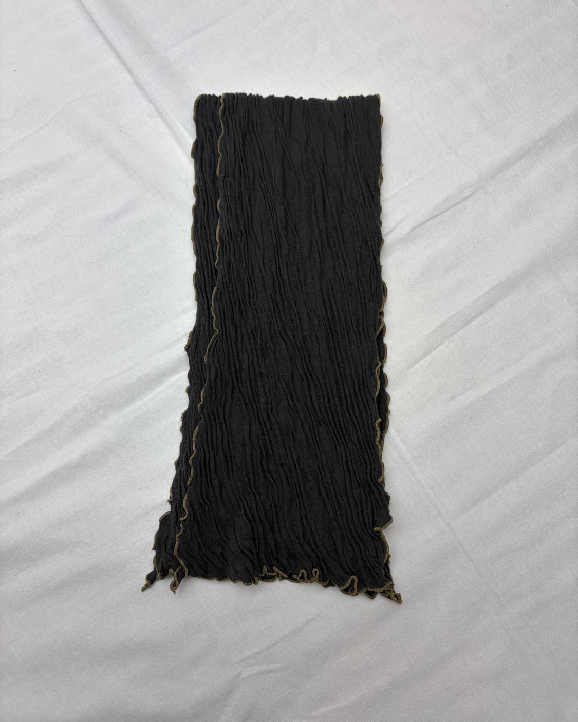 Navy Wrinkled Texture Frill Trim Scarf 상품이미지2