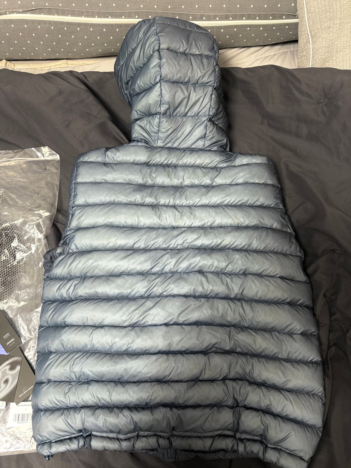 (1)산산기어 25fw 경량패딩 네이비 상품이미지5