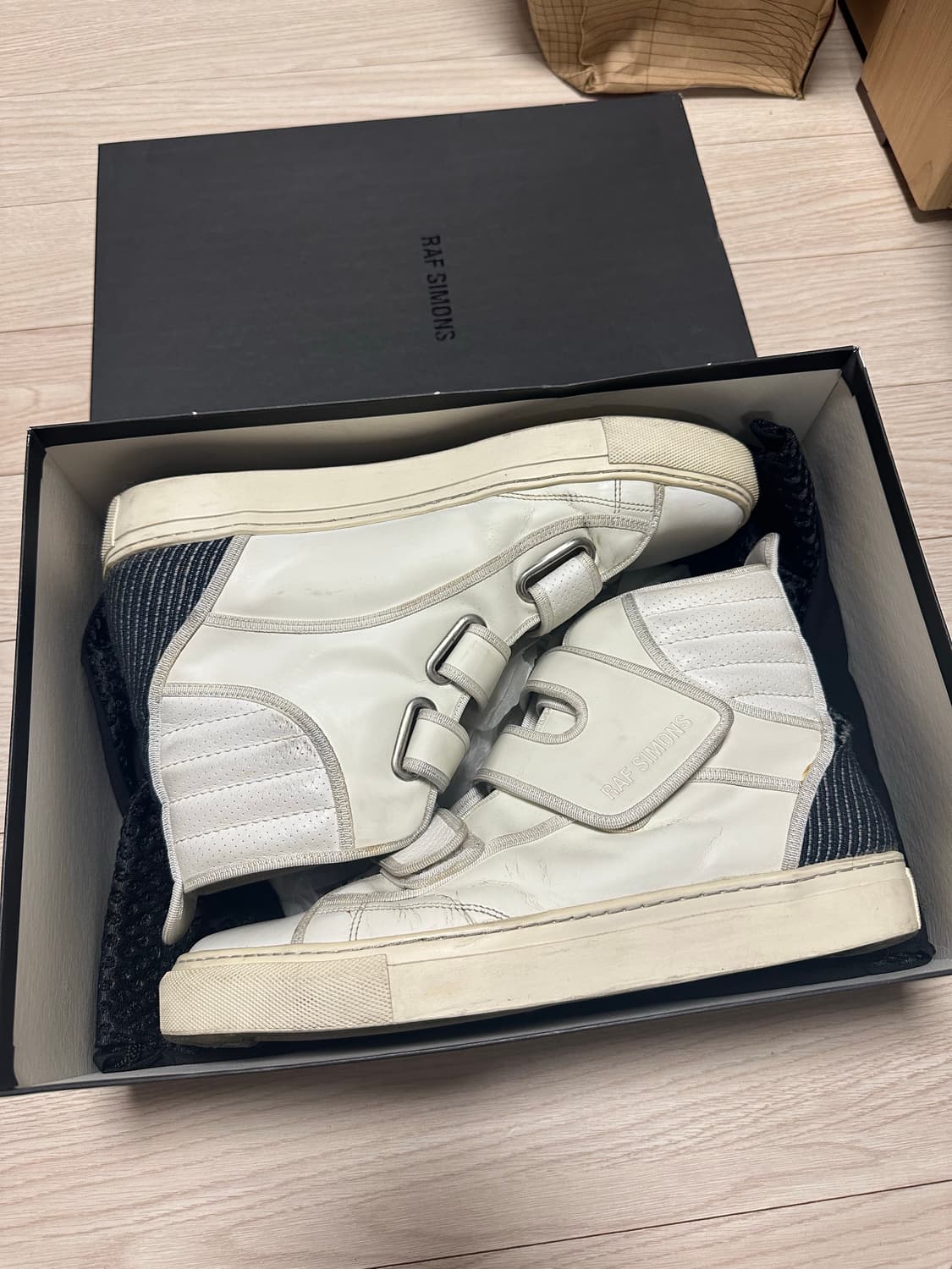 라프시몬스 벨크로 하이탑 41 사이즈 상품이미지1