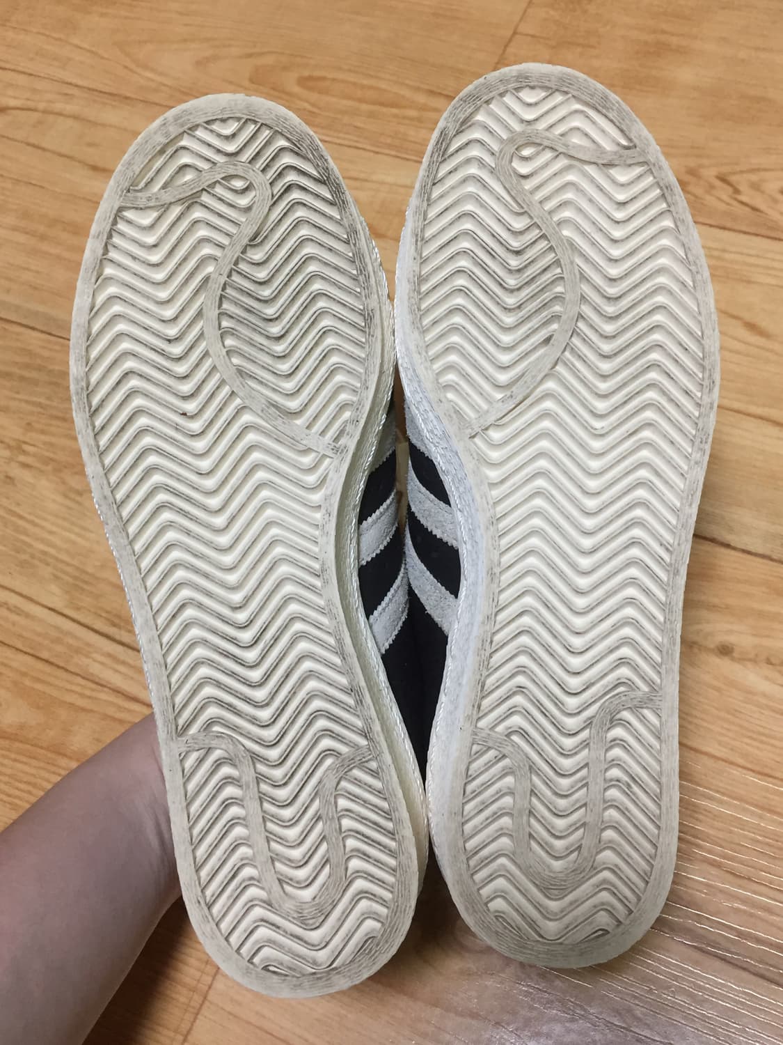 아디디스 슈퍼스타 82 상품이미지2