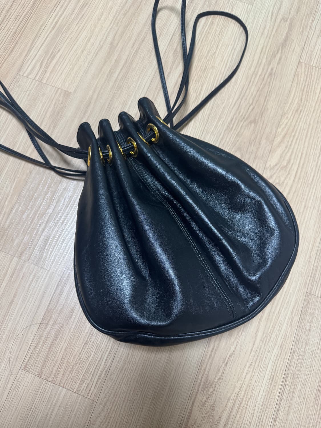 얼바닉30 레더클러치백 상품이미지3