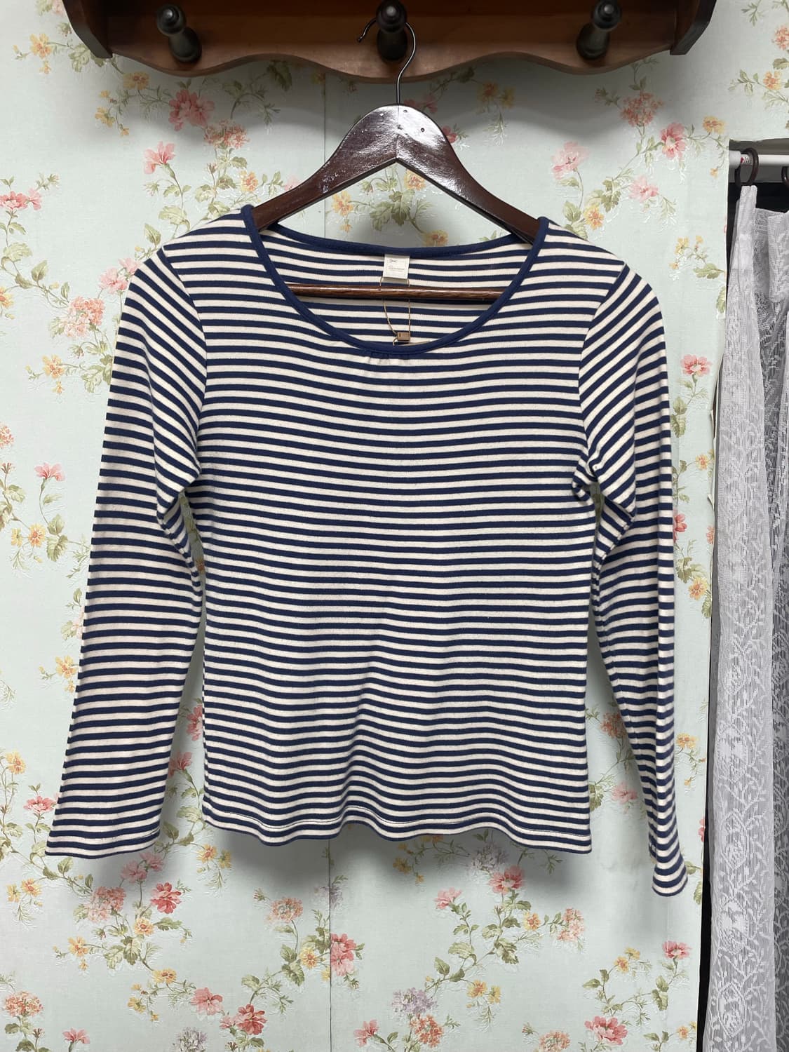 스트라이프 세미크롭 롱슬리브 상품이미지1