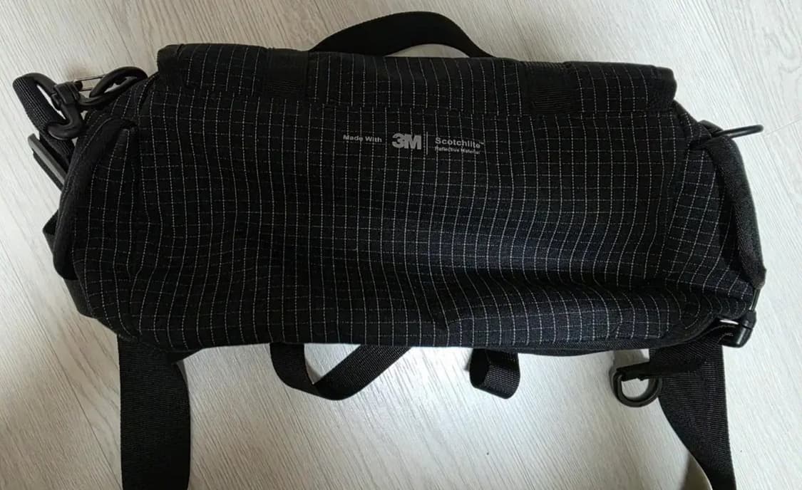 슈프림 미니 더플백 블랙 - 24SS 판매합니다 상품이미지5