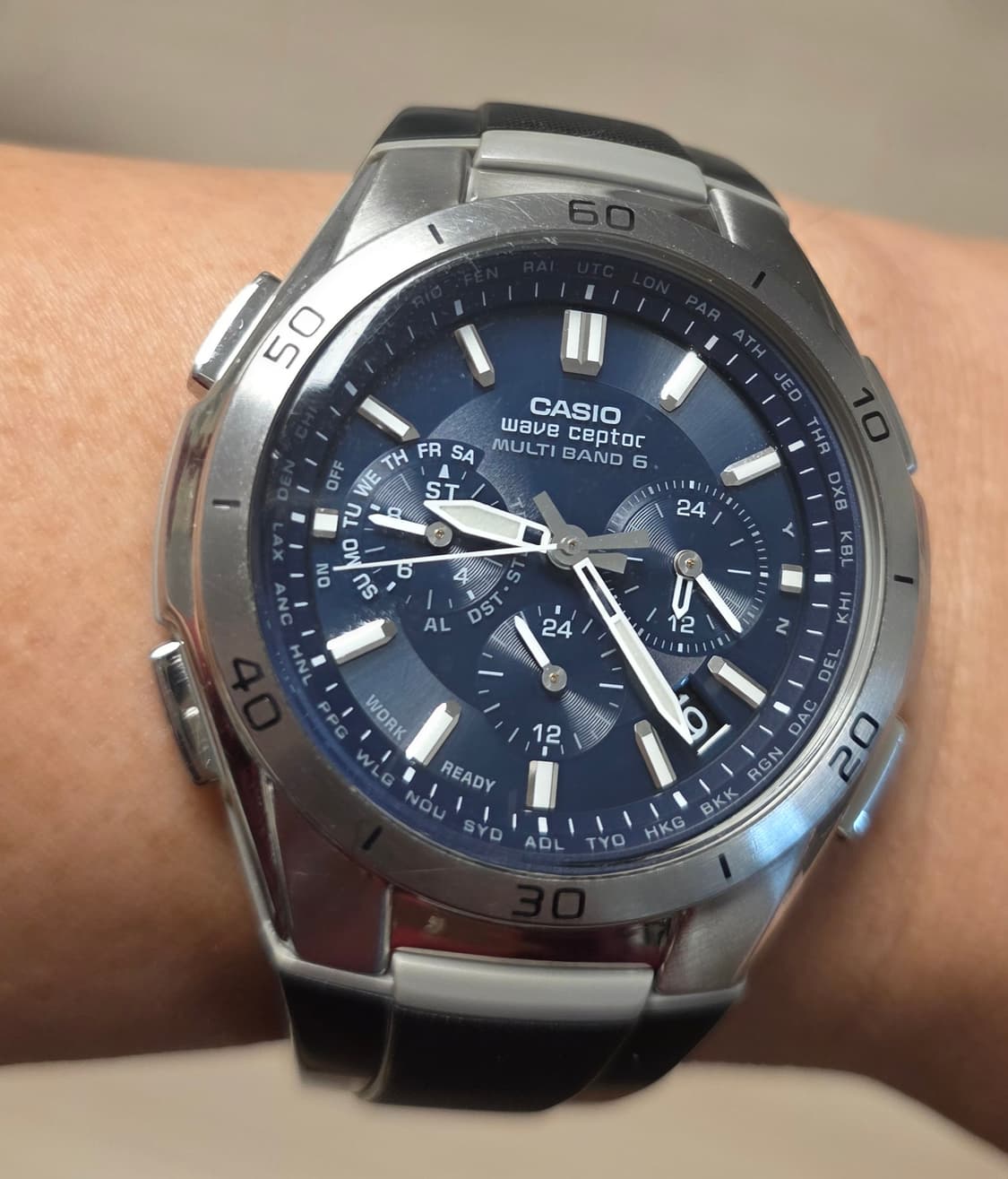 카시오 CASIO 블루 WVQ-M410-1A 태양광 전파수신 레진 시계 상품이미지3