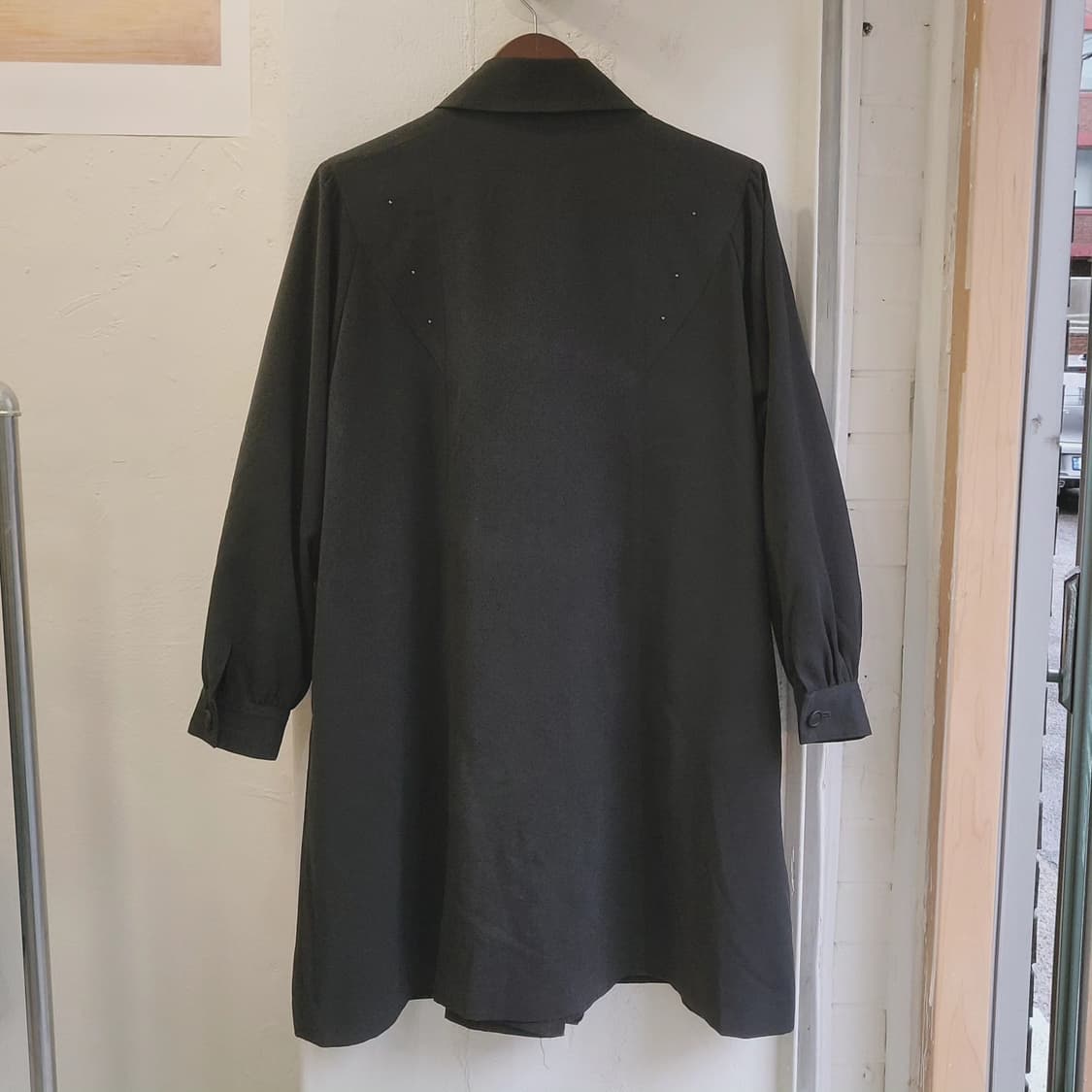 Preta porter 블랙 플레어 트렌치코트 상품이미지7