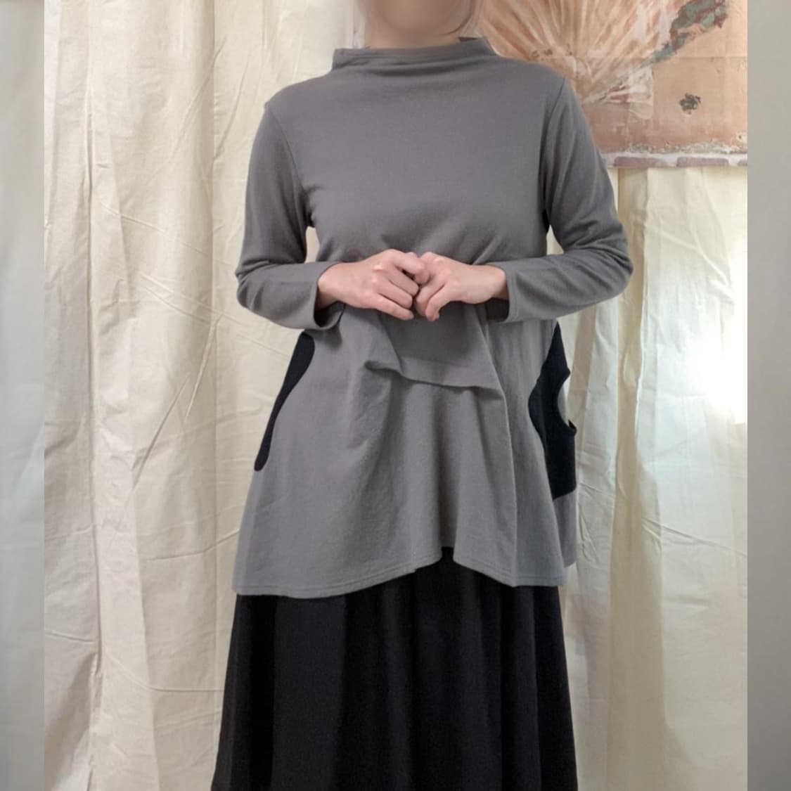 비정형 핀턱 울 플라워 디테일 셔츠 상품이미지2