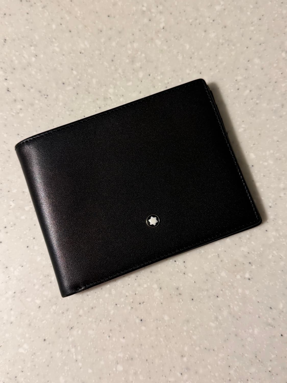 몽블랑 반지갑 상품이미지1