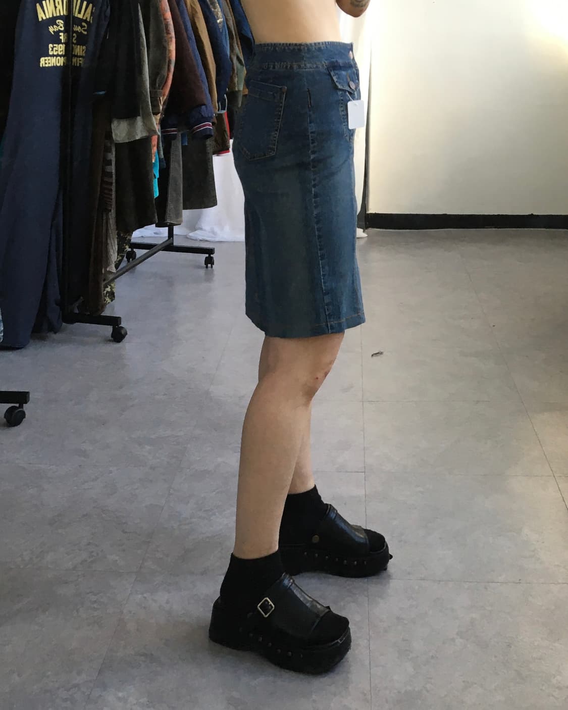 Pocket point denim midi skirt 상품이미지6