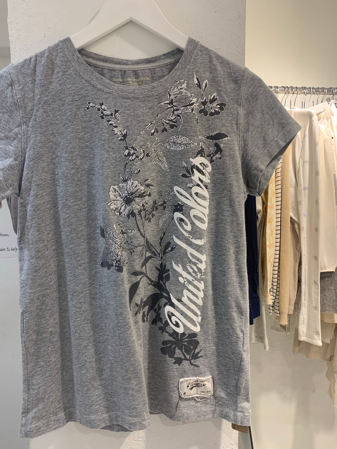 Benetton flower printing T 상품이미지3